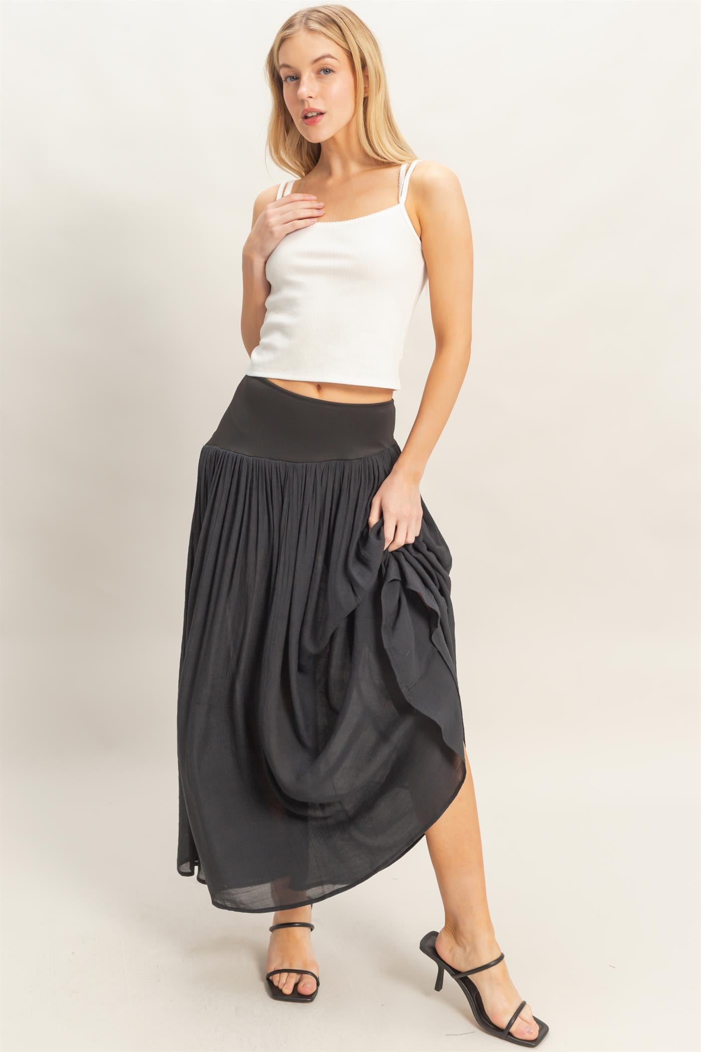 Wholesale Contrast Strap Square Neck Top Clothing Tops HF26A121 WHITE HYFVE