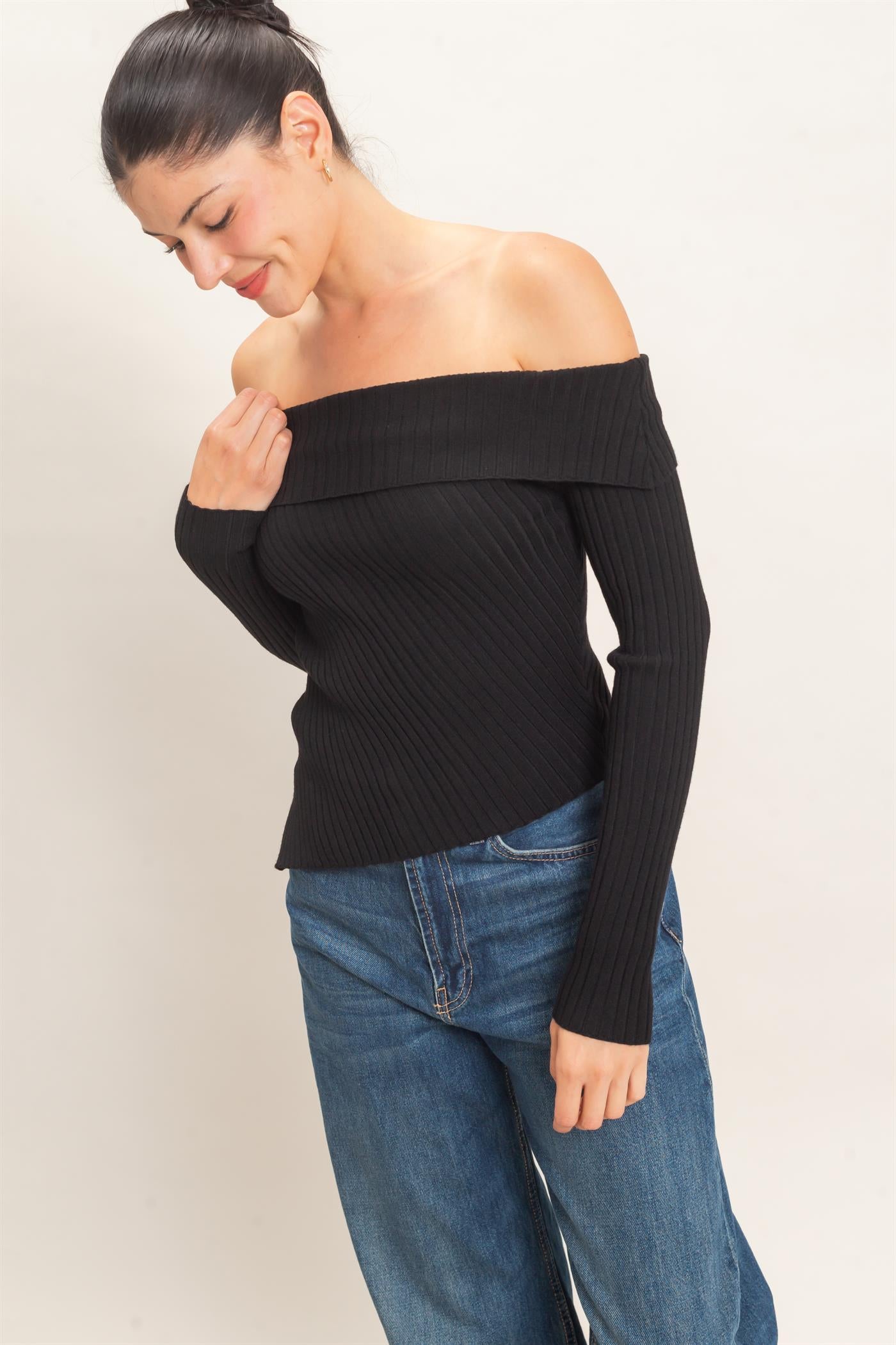 Wholesale Ribbed Off-Shoulder Sweater Sweaters HF26E937 BLACK HYFVE