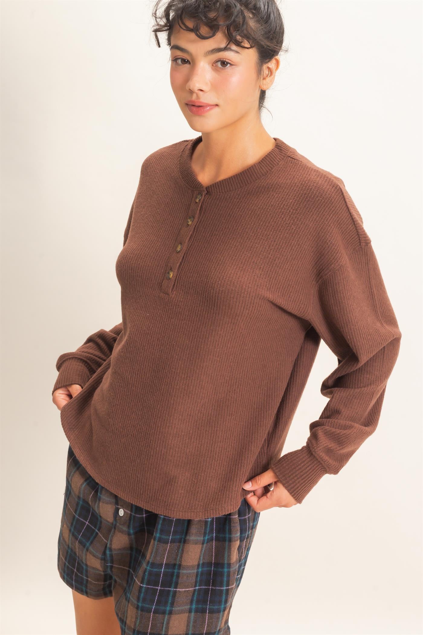 Wholesale Brushed Waffle Henley Top Clothing Tops DZ26F314 DARK BROWN DOUBLE ZERO