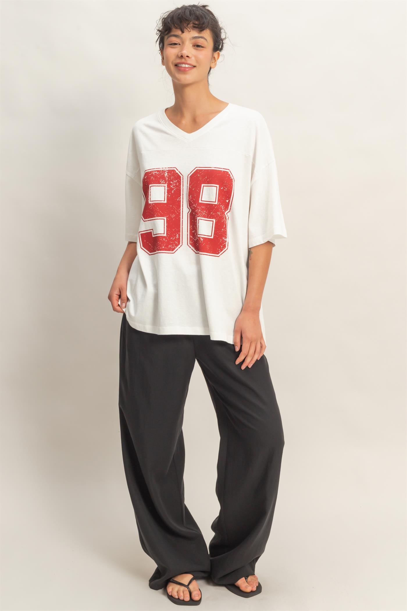 Wholesale Oversized Varsity Style V-Neck Graphic T-Shirt T-Shirts DZ26C200 OFF WHITE DOUBLE ZERO