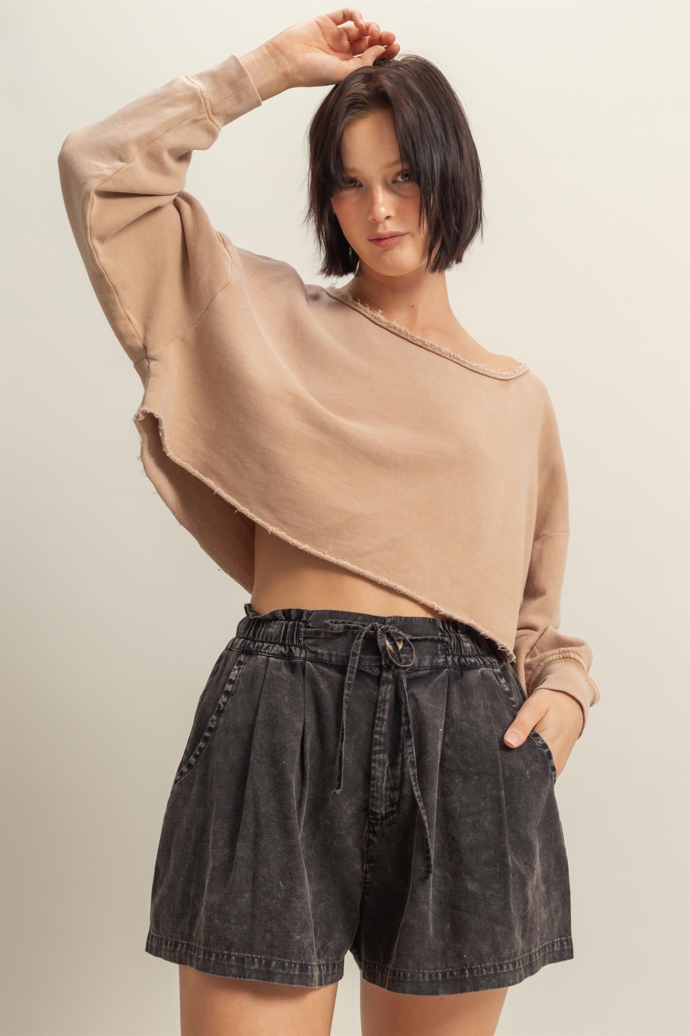 Wholesale Frayed Detail Long Sleeve Crop Top Sweatshirts DZ25A776 DARK TAUPE DOUBLE ZERO