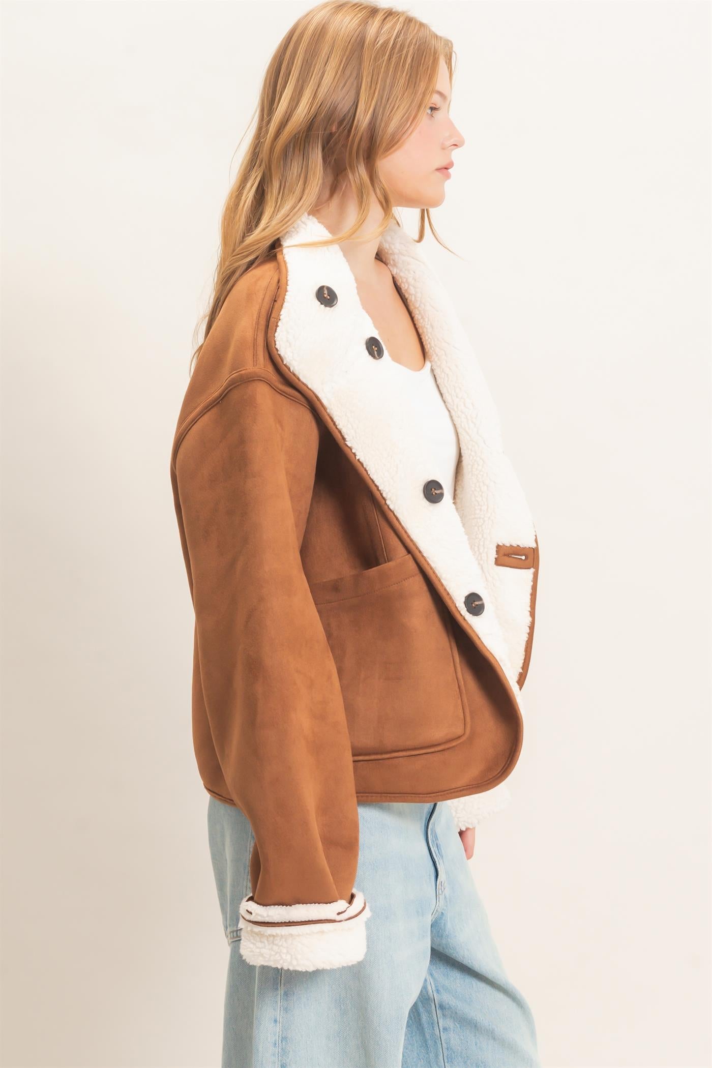 Wholesale Reversible Faux Suede & Sherpa Jacket Coats & Jackets HF26E718 CAMEL HYFVE