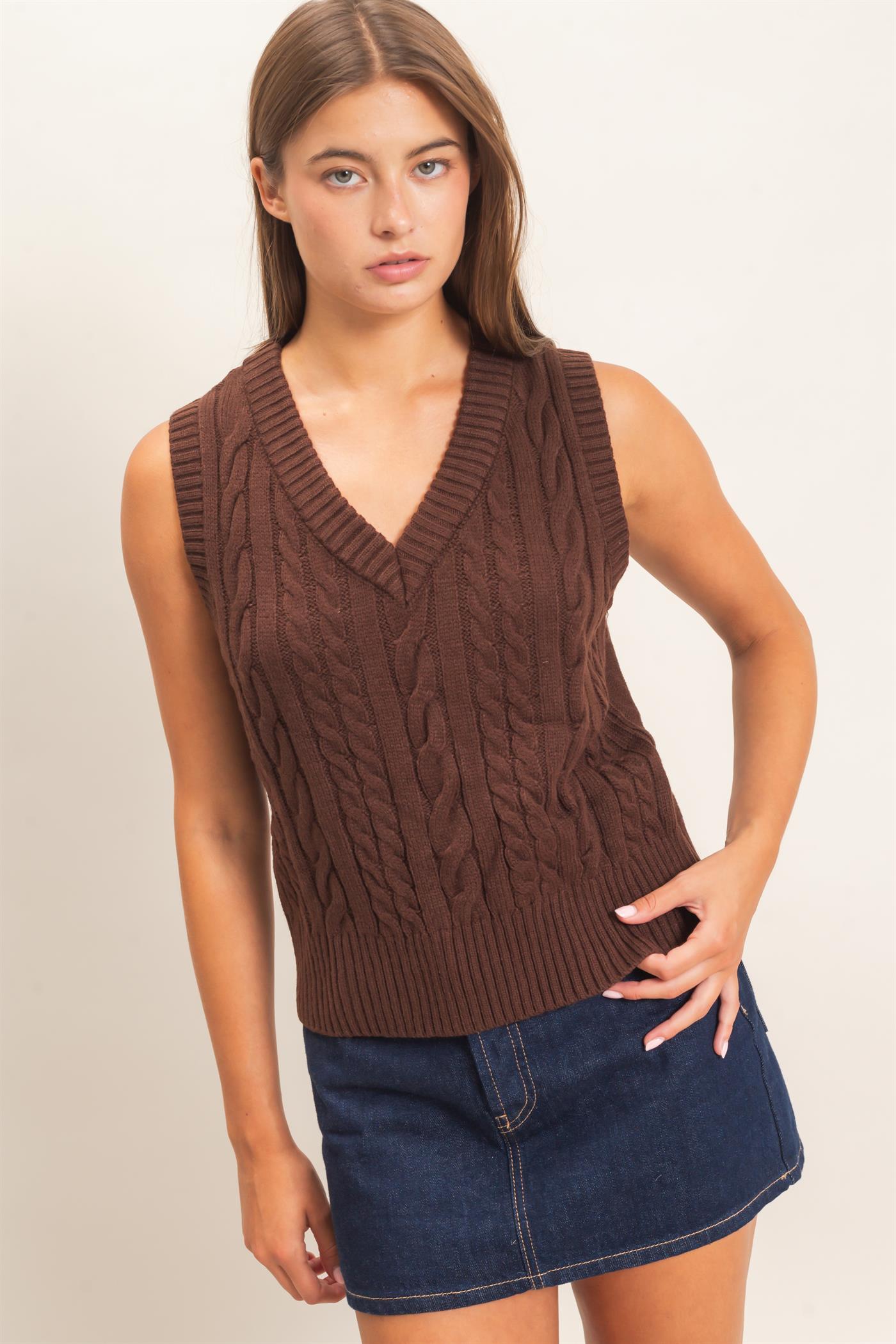 Wholesale Cable Knit V-Neck Sweater Vest Sweaters DZ26E548 DARK BROWN DOUBLE ZERO