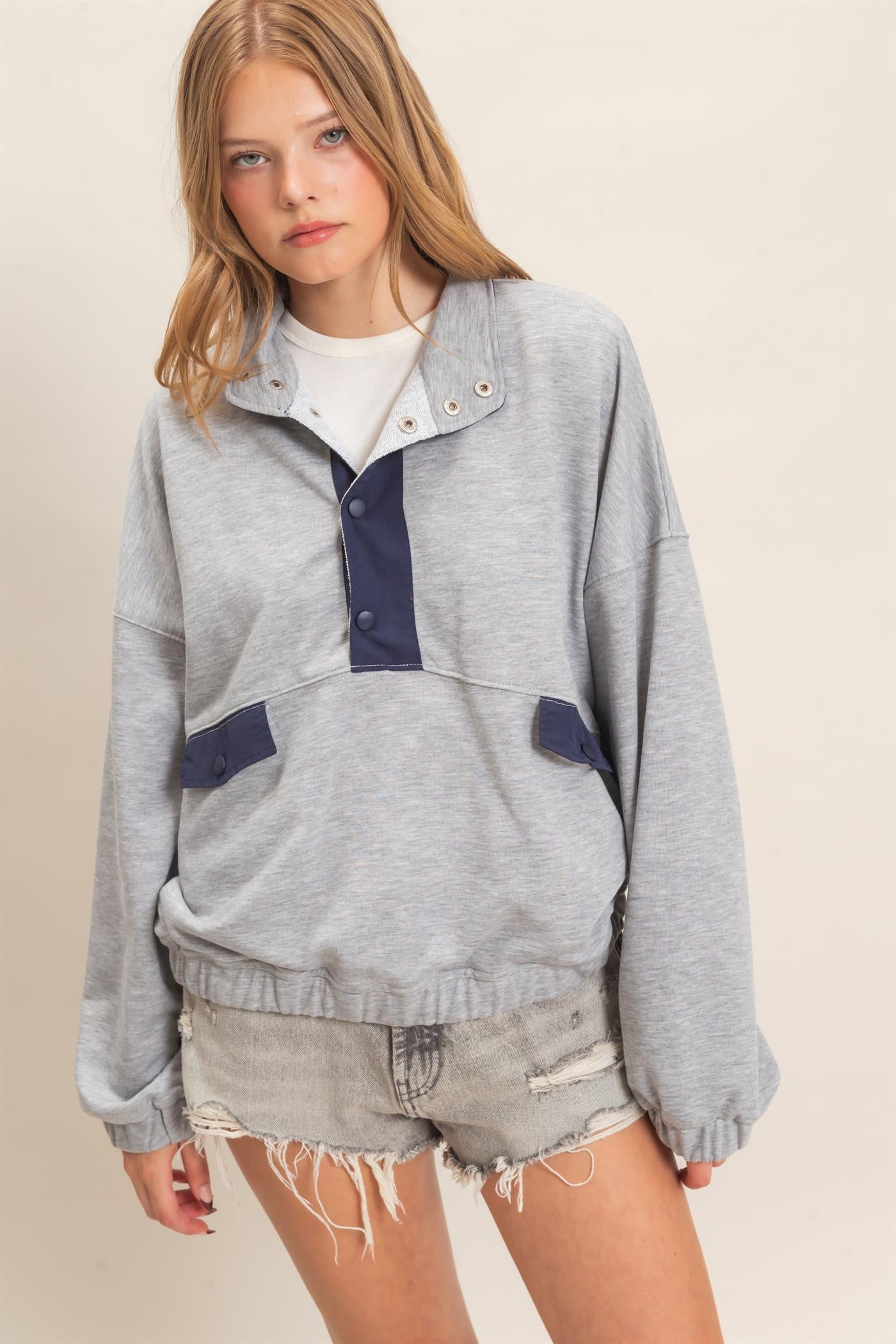 Wholesale Contrast Button-Up Collar Top Clothing Tops HF26C875 HEATHER GRAY HYFVE