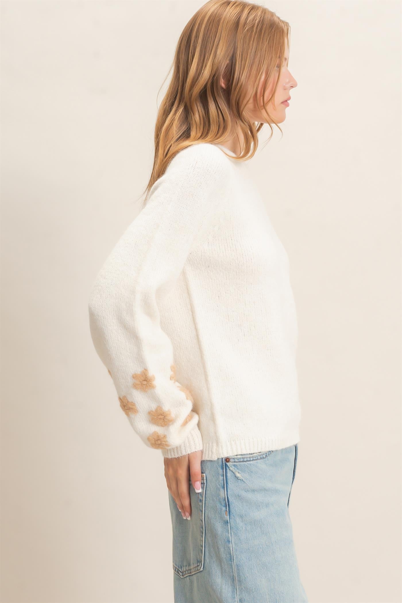 Wholesale Floral Applique Raglan Sleeve Sweater Sweaters HF26E808 CREAM HYFVE