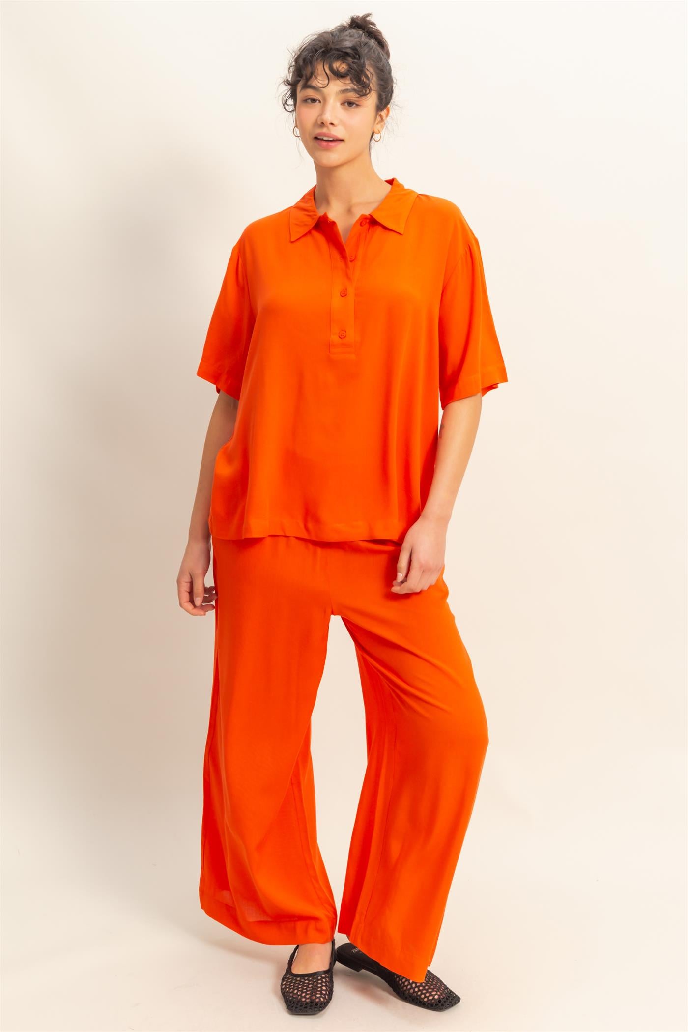 Wholesale Woven Half Button-Up Relaxed Top Clothing Tops DZ25C814 TOMATO DOUBLE ZERO