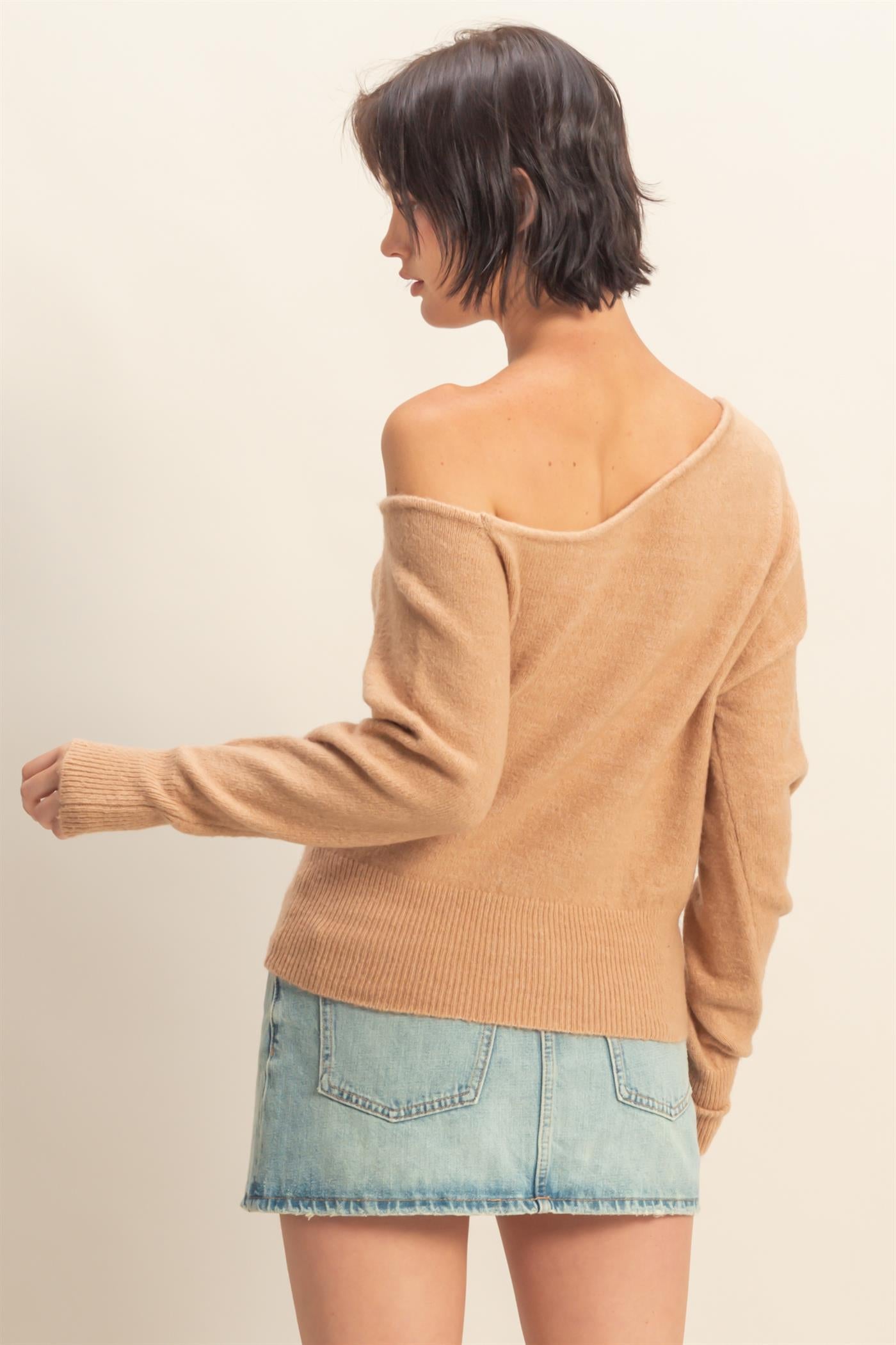 Wholesale Asymmetric Off-Shoulder Sweater Sweaters DZ25F121 DARK TAUPE DOUBLE ZERO