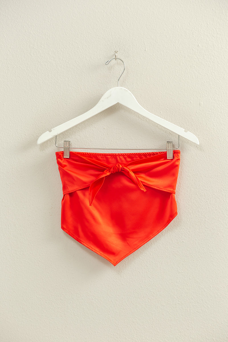 Wholesale Strapless Satin Handkerchief Top Crop Tops FS22C132 AQUA HYFVE