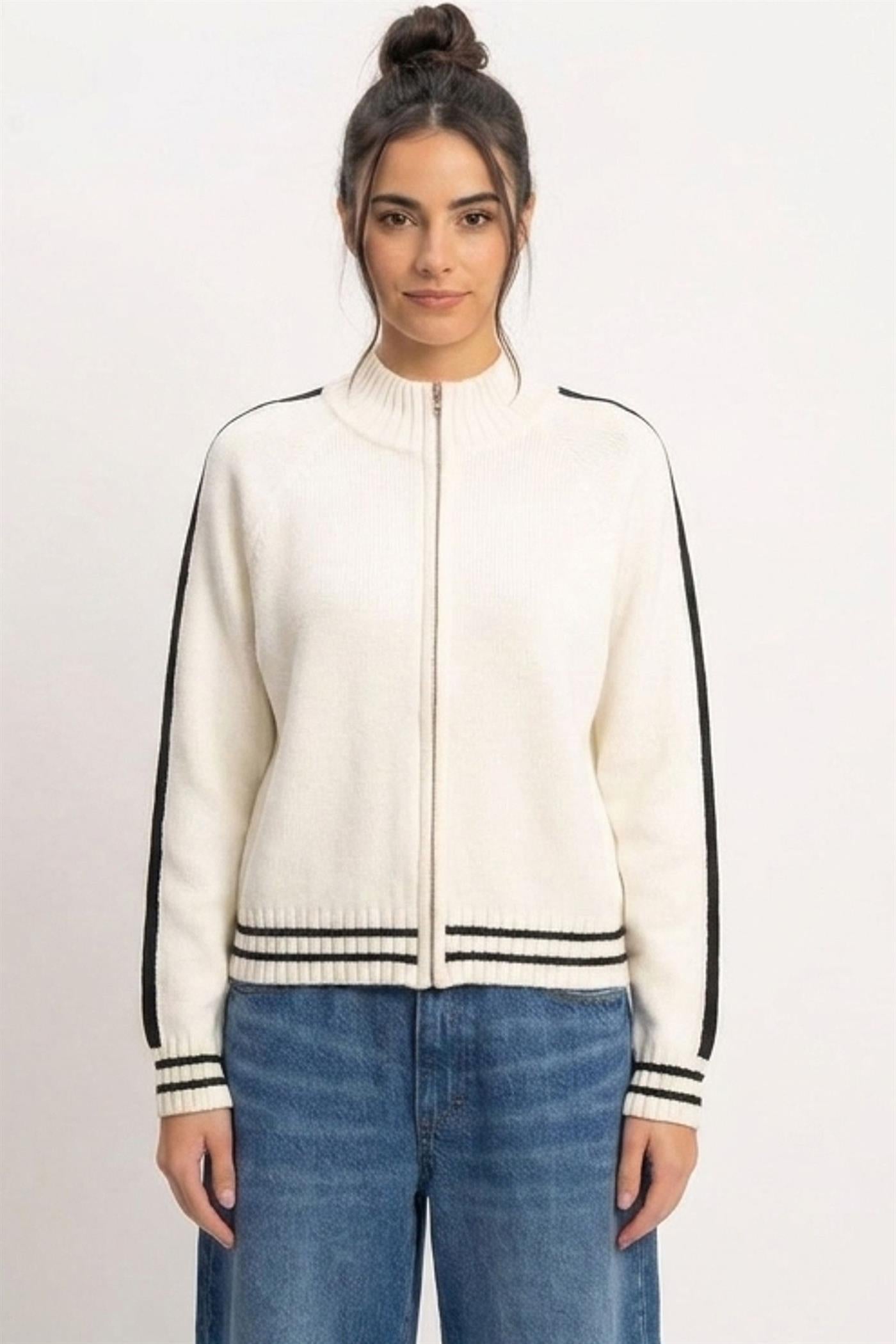 Wholesale Contrast Stripe Zip-Up Sweater Sweaters DZ26E861 CREAM DOUBLE ZERO