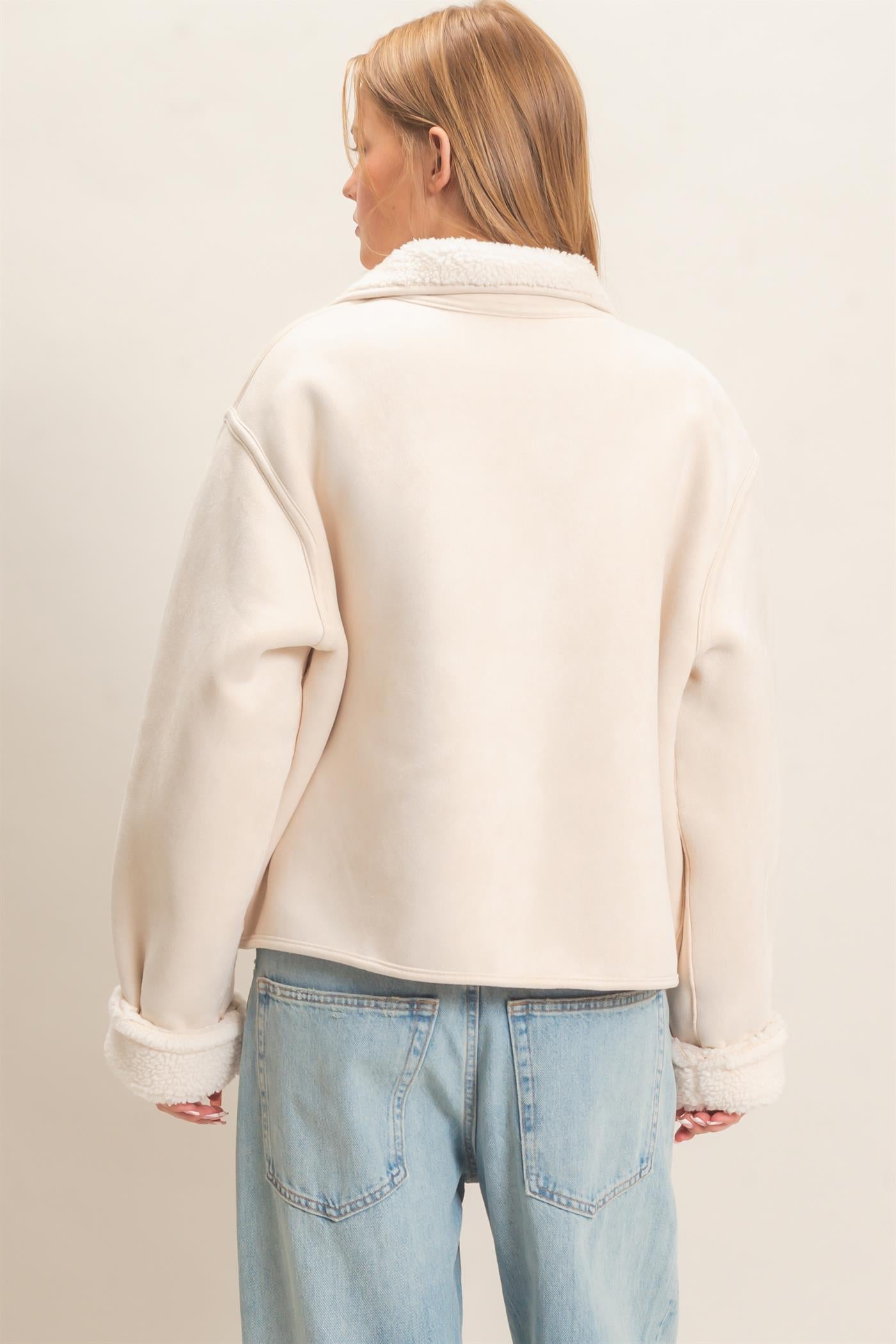 Wholesale Reversible Faux Suede & Sherpa Jacket Coats & Jackets HF26E718 IVORY HYFVE