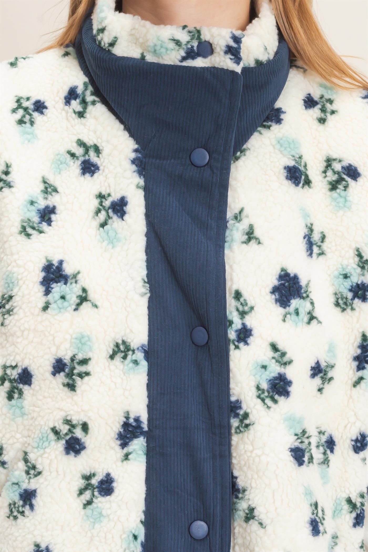 Wholesale Floral Sherpa Vest With Corduroy Vests HF26F073 BLUE HYFVE
