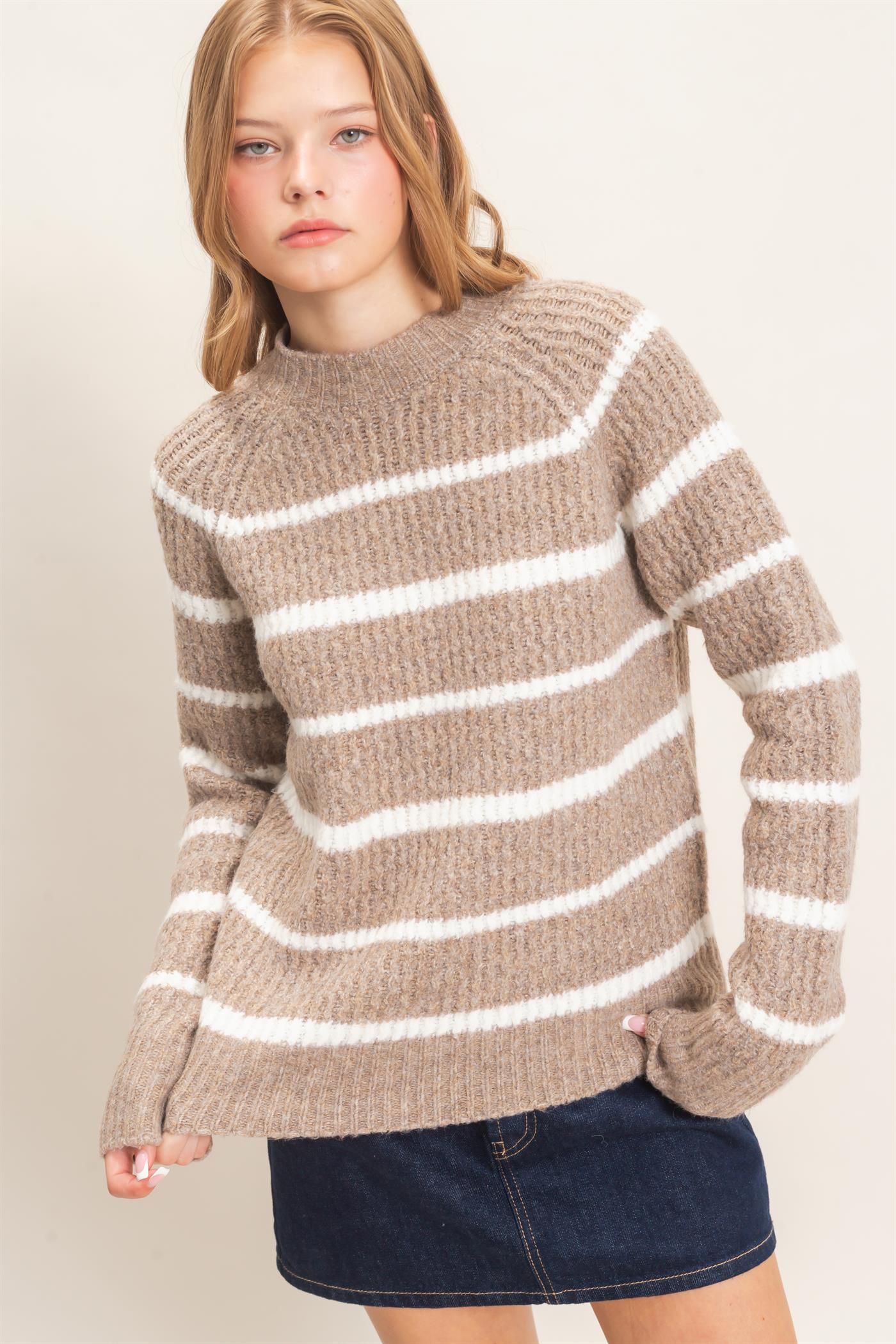 Wholesale Textured Striped Mock Neck Sweater Sweaters HF26E765 MOCHA HYFVE