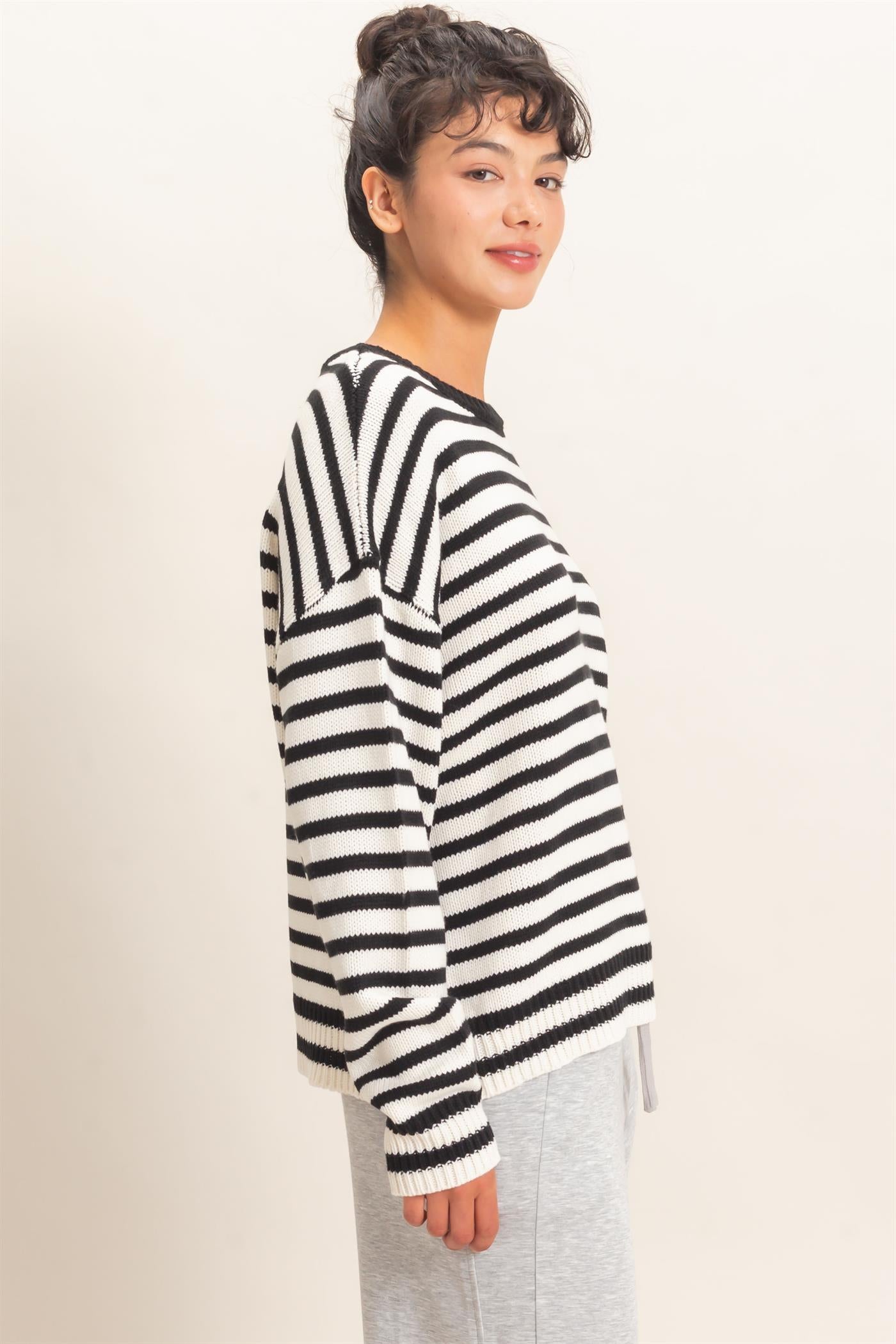 Wholesale Striped Crew Neck Sweater Sweaters DZ26E237 BLACK DOUBLE ZERO
