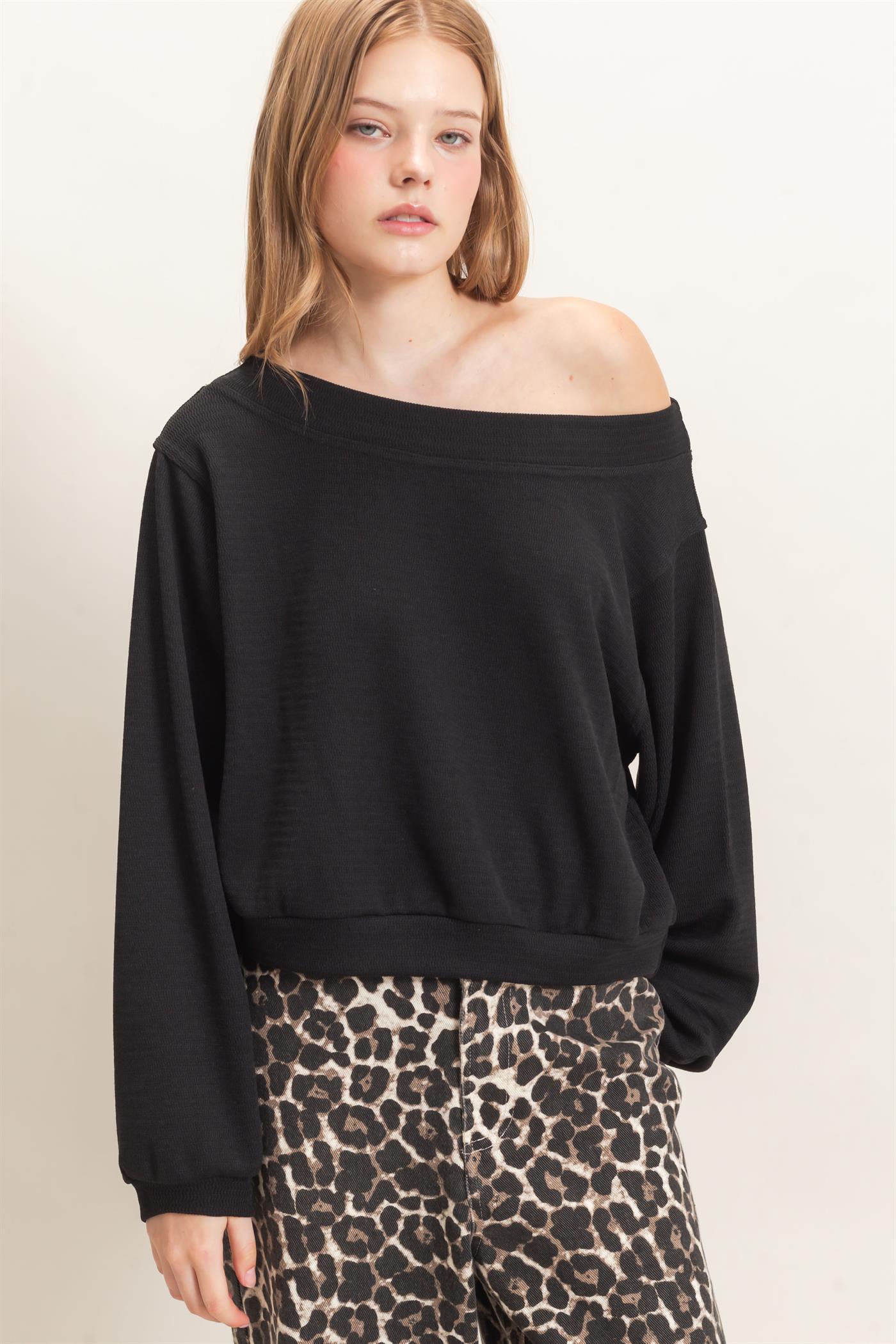 Wholesale Off Shoulder Knit Sweatshirt Blouses HF26F028 BLACK HYFVE