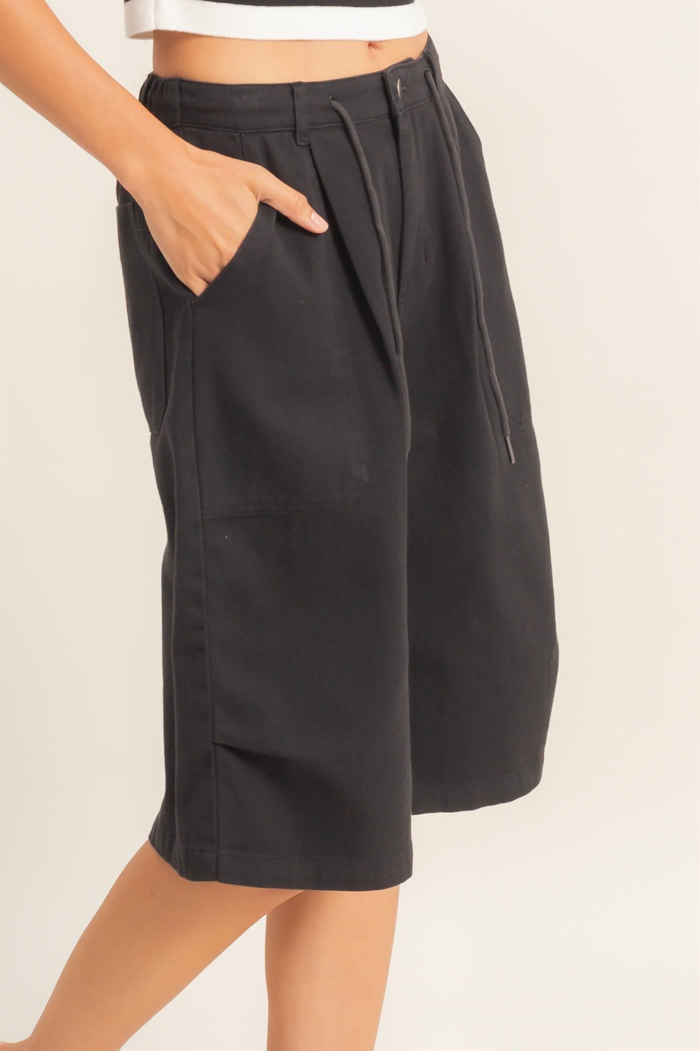 Wholesale Drawstring Waist Wide Leg Jorts Shorts DZ26F283 BLACK DOUBLE ZERO