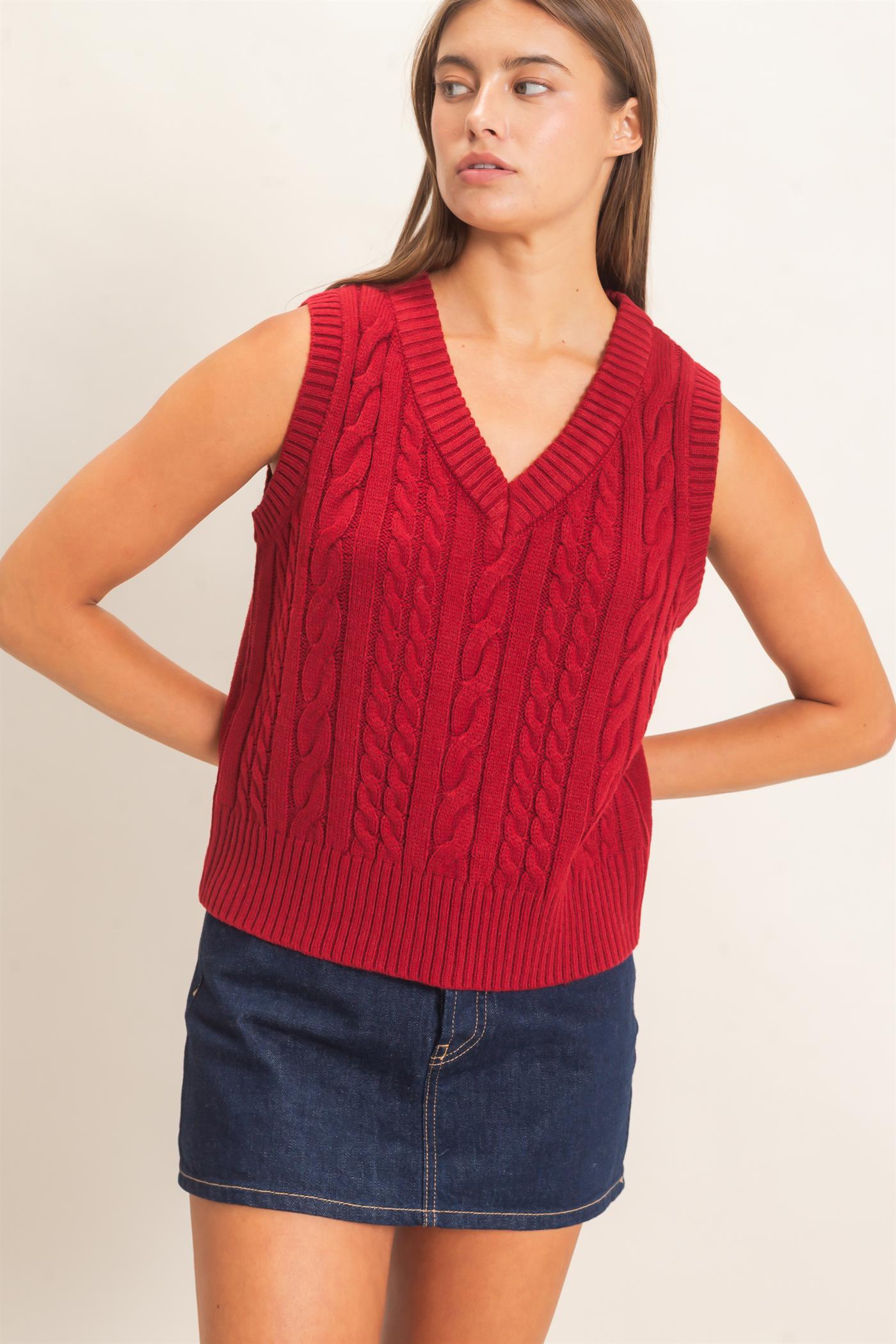Wholesale Cable Knit V-Neck Sweater Vest Sweaters DZ26E548 BURGUNDY DOUBLE ZERO