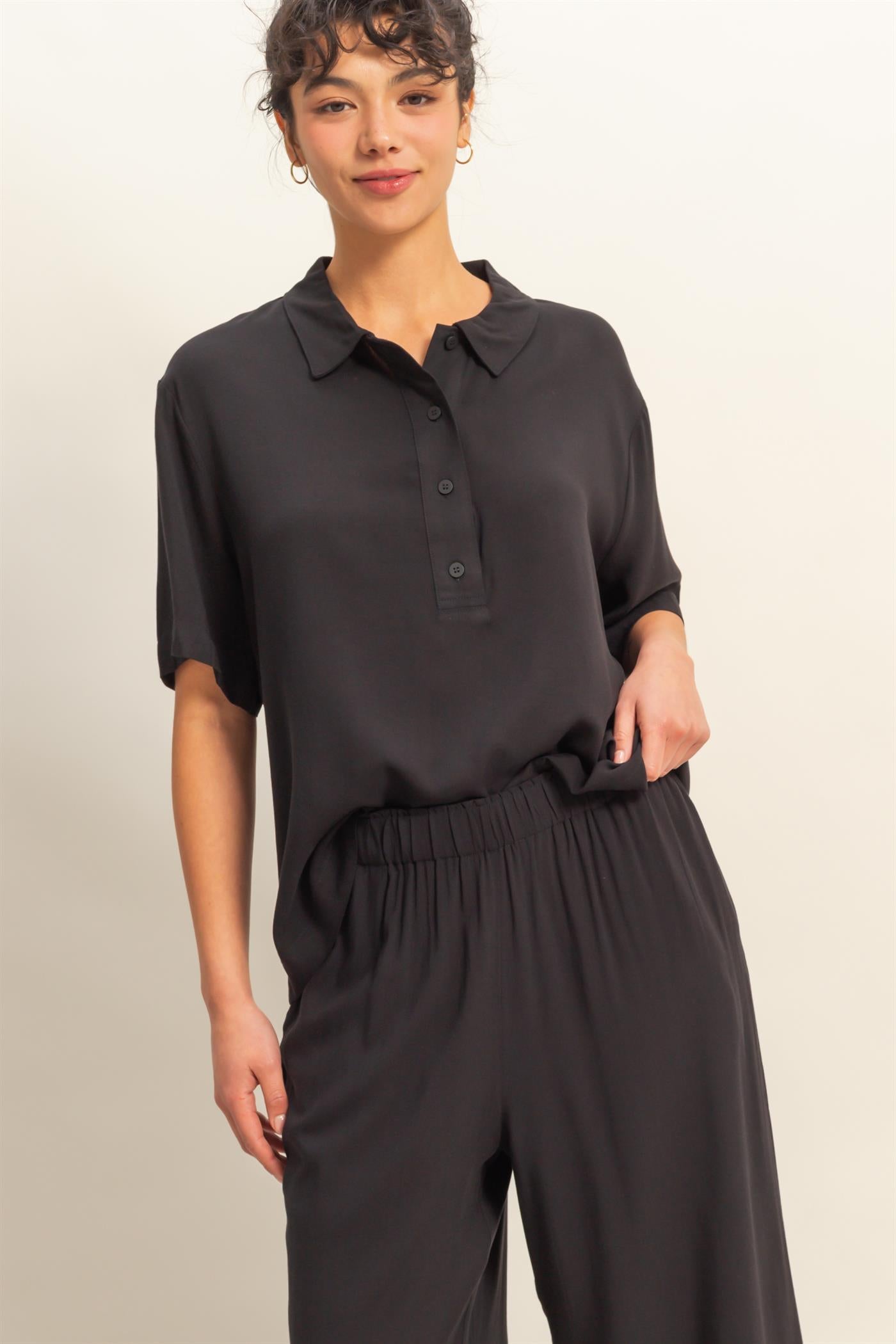 Wholesale Woven Half Button-Up Relaxed Top Clothing Tops DZ25C814 BLACK DOUBLE ZERO
