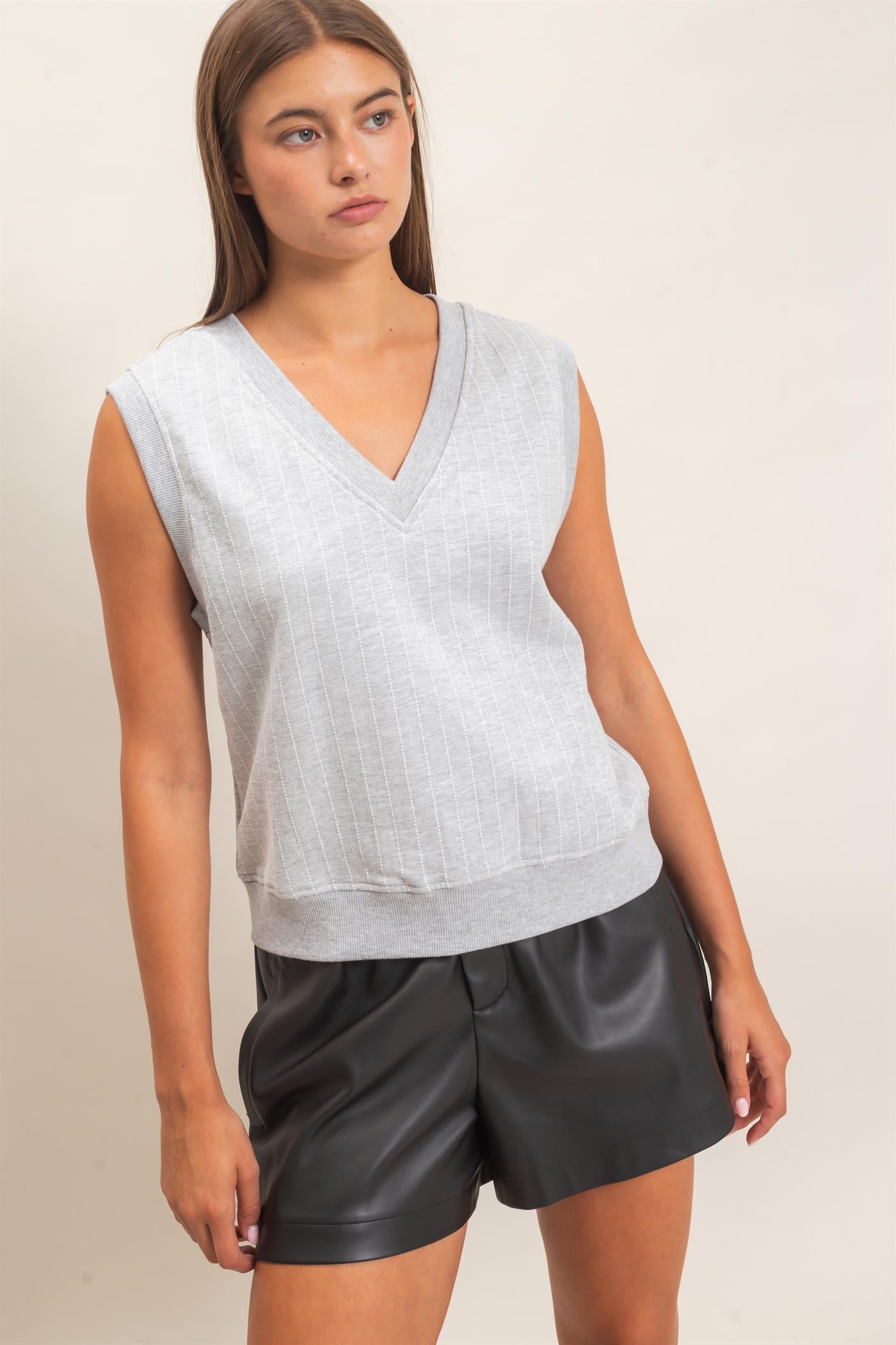 Wholesale V-Neck Pinstripe Sleeveless Top Clothing Tops DZ26E626 HEATHER GRAY DOUBLE ZERO