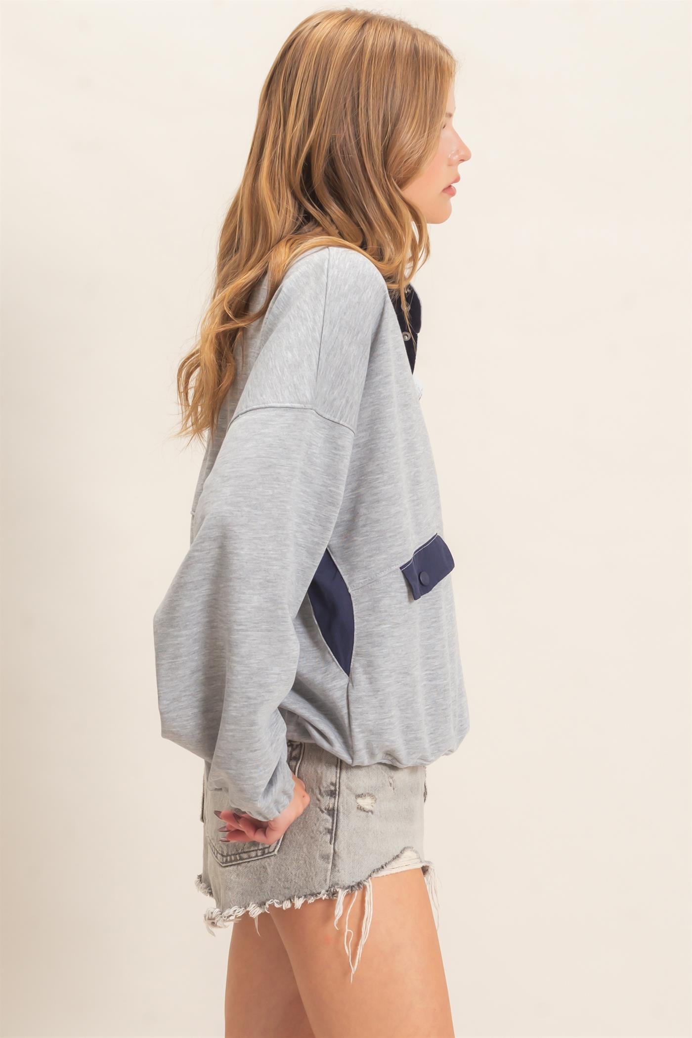 Wholesale Contrast Button-Up Collar Top Clothing Tops HF26C875 HEATHER GRAY HYFVE