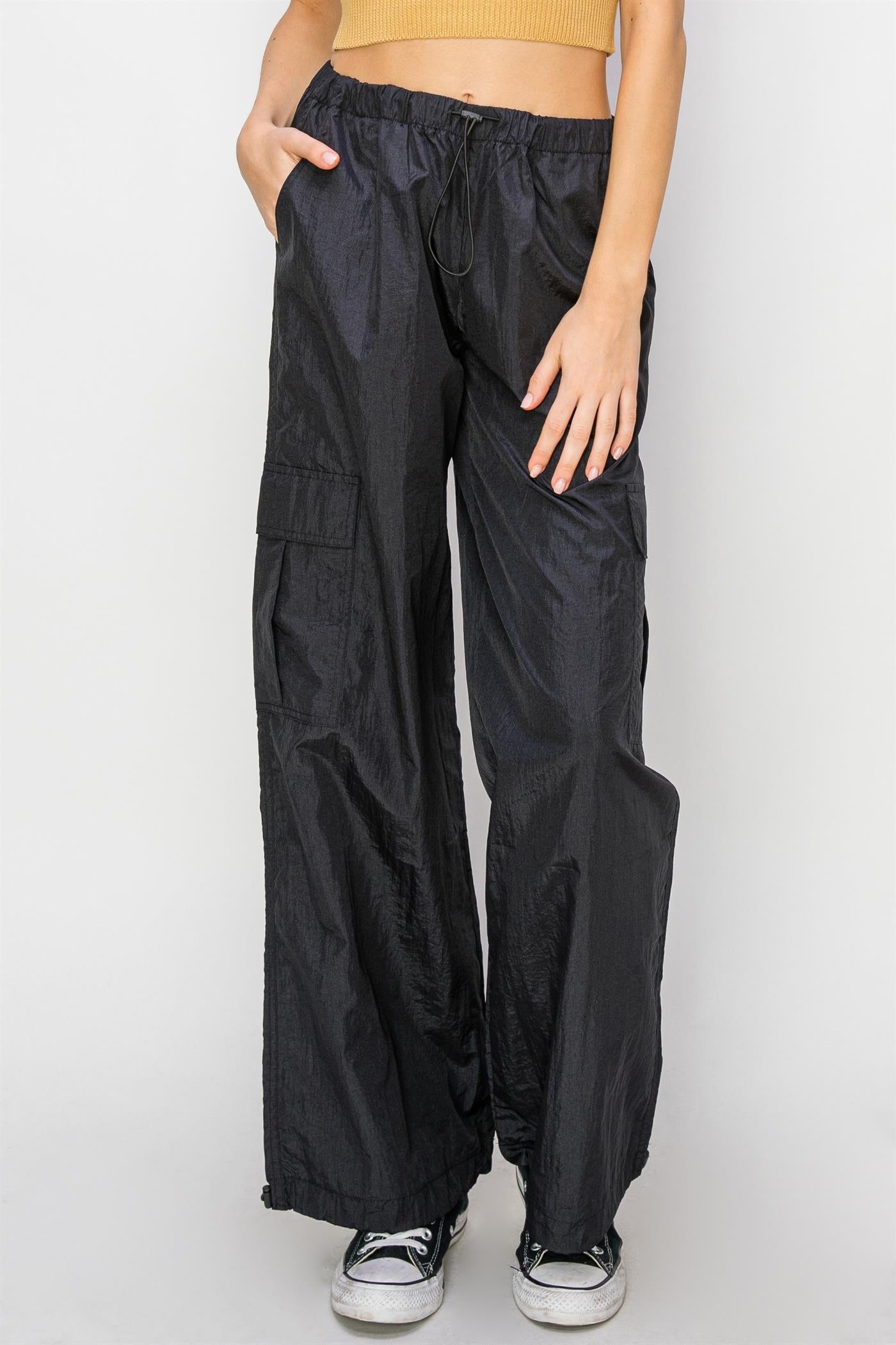 Wholesale Low Rise Parachute Cargo Pants Pants DZ24C809 BLACK DOUBLE ZERO