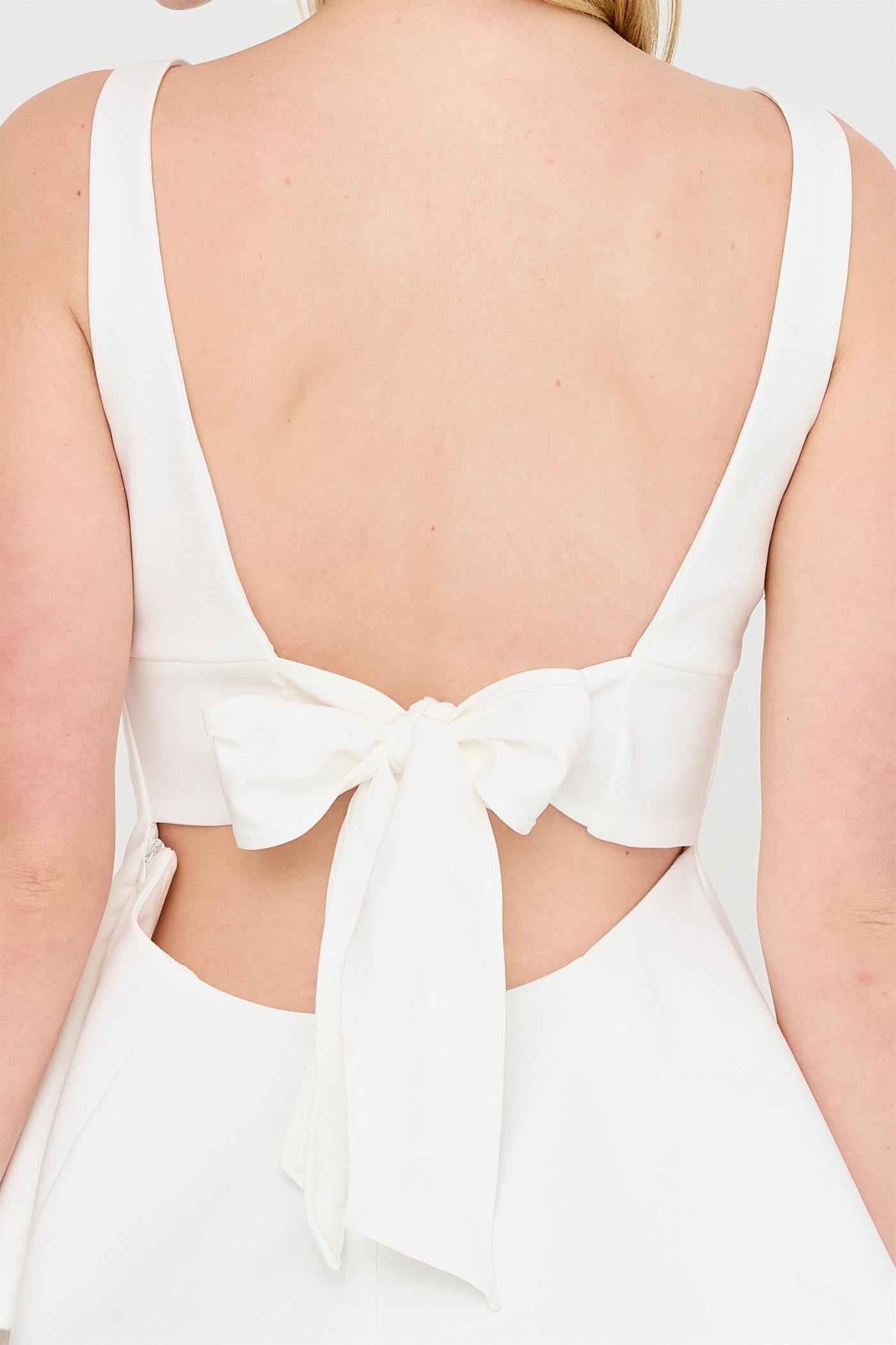 Wholesale Sleeveless Open Back Peplum Top Clothing Tops HF26A292 WHITE HYFVE