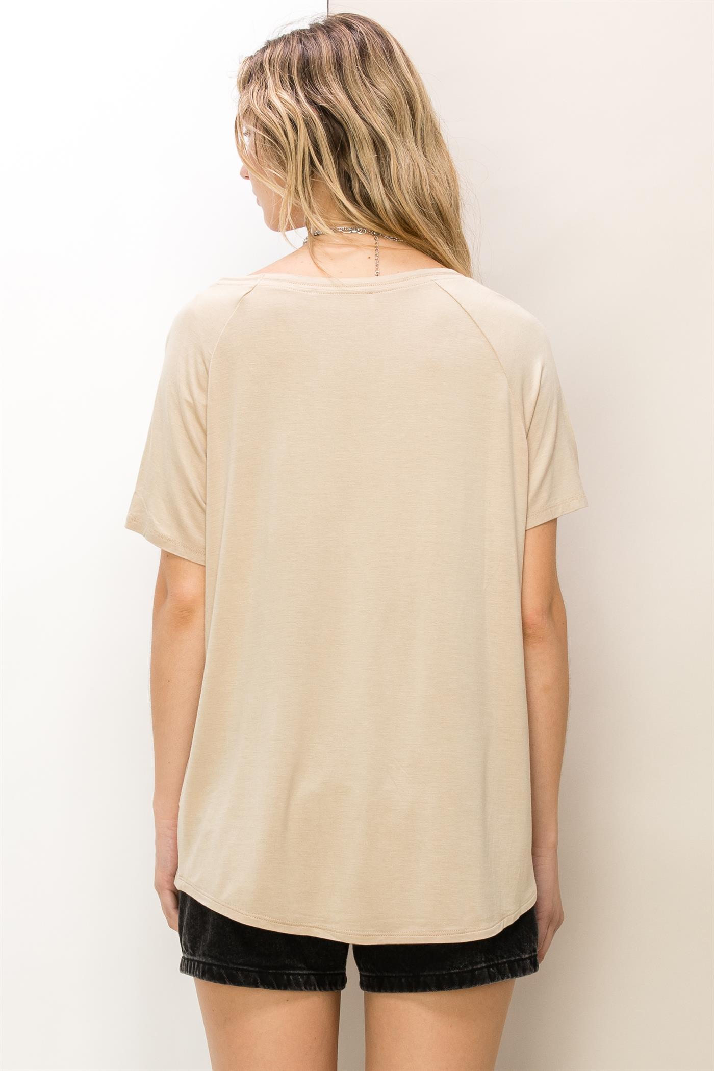 Wholesale Oversized V-Neck Tee Clothing Tops DZ23A790 CAFFE LATTE DOUBLE ZERO