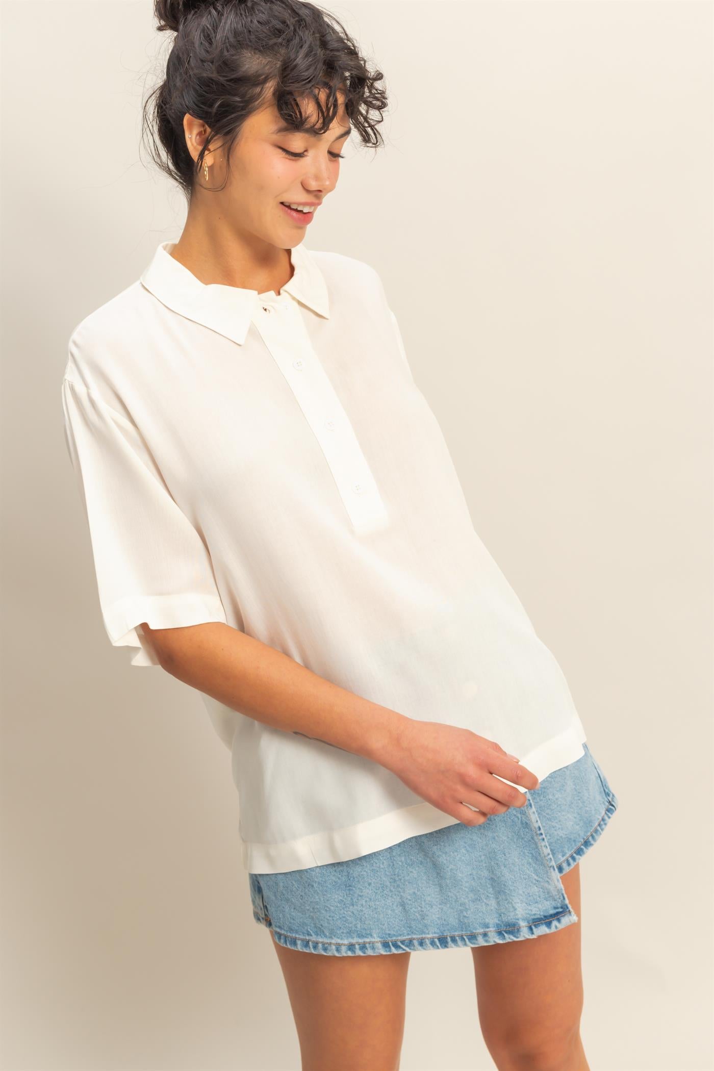 Wholesale Woven Half Button-Up Relaxed Top Clothing Tops DZ25C814 WHITE DOUBLE ZERO