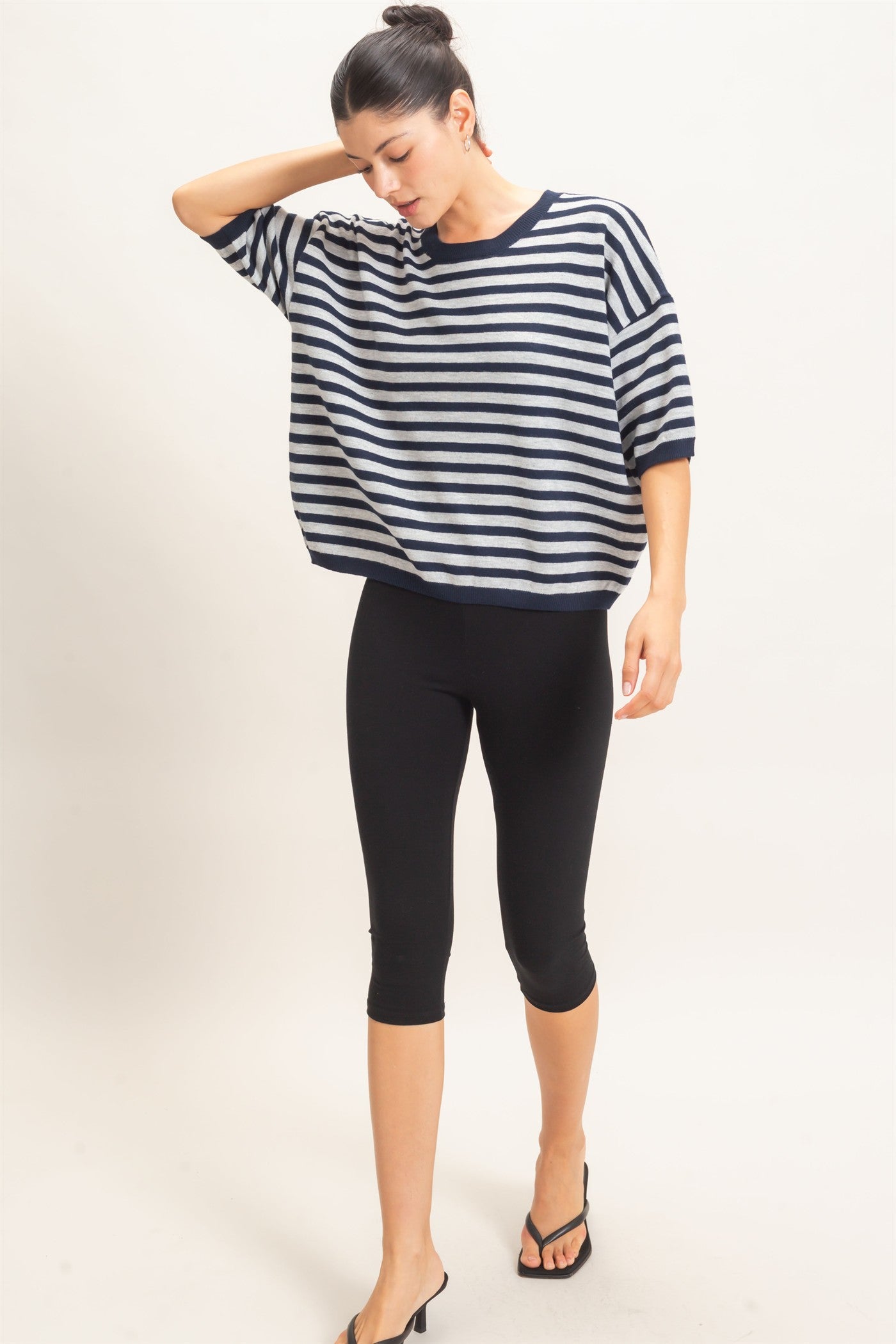 Wholesale Striped Crew Neck Sweater Sweaters HF26E234 NAVY HYFVE