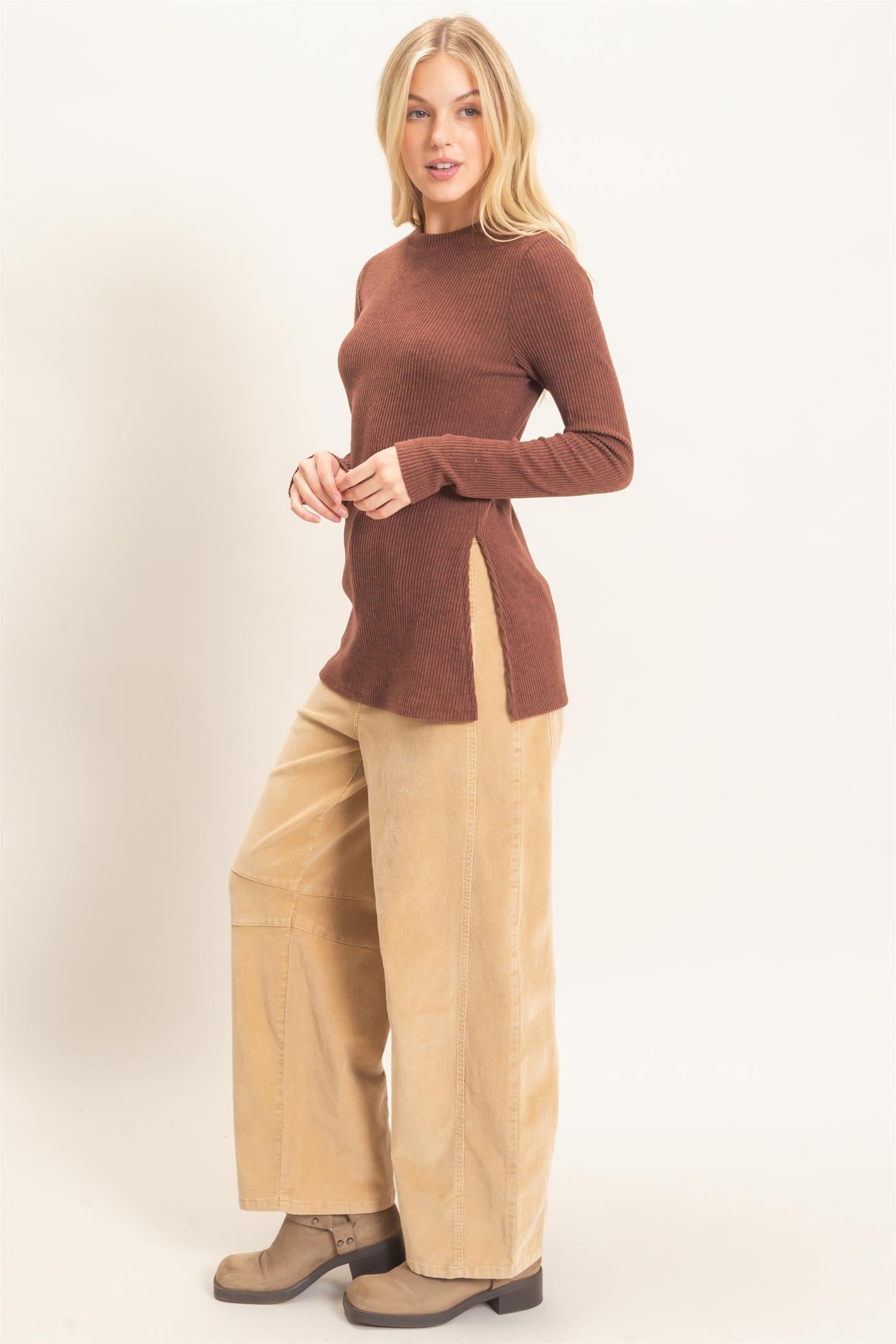 Wholesale Ribbed Crew Neck Sweater Clothing Tops HF26F034 BROWN HYFVE