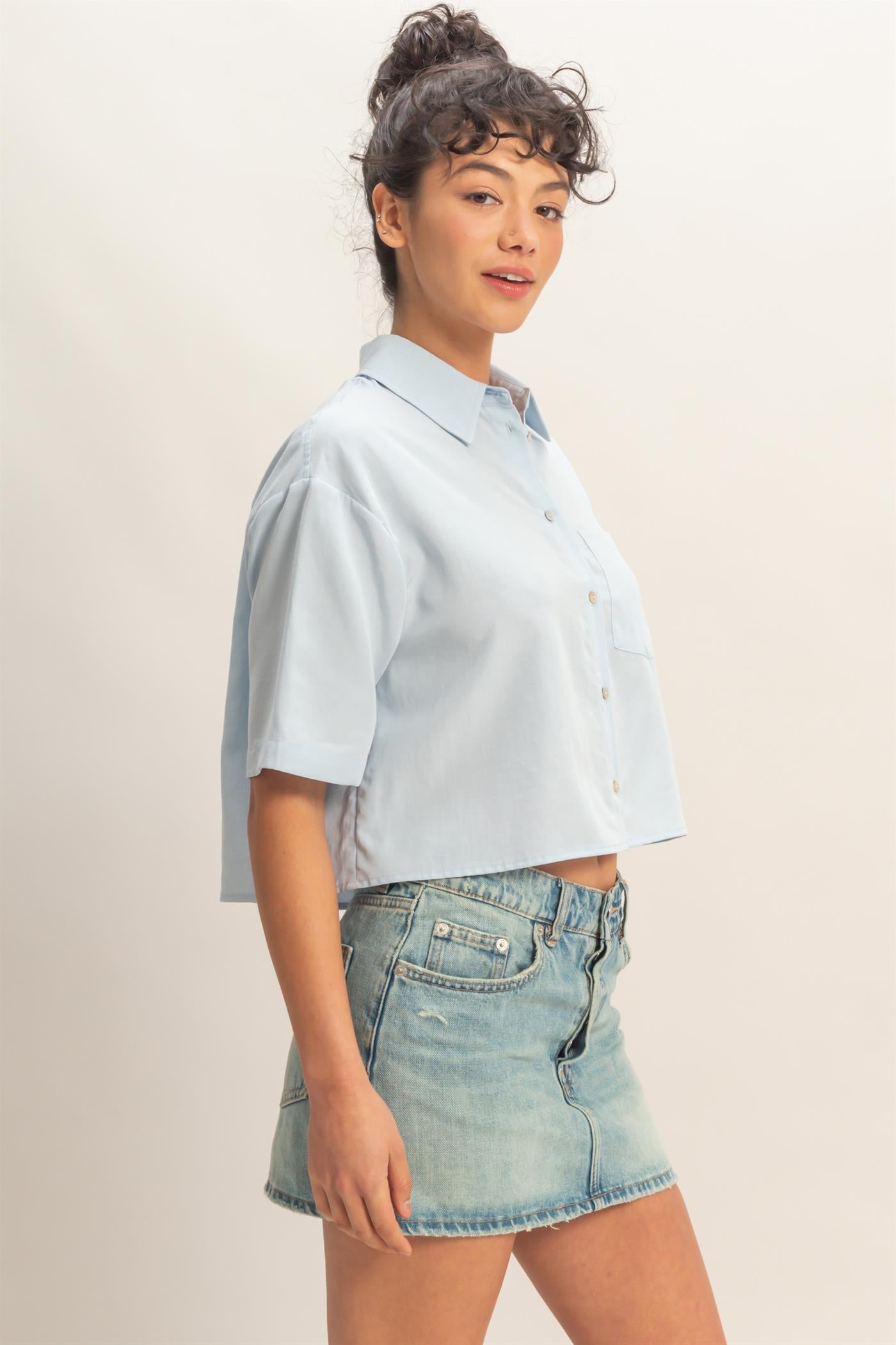 Wholesale Linen Blend Cropped Button-Up Shirt With Pocket Clothing Tops DZ26A583 ICE BLUE DOUBLE ZERO