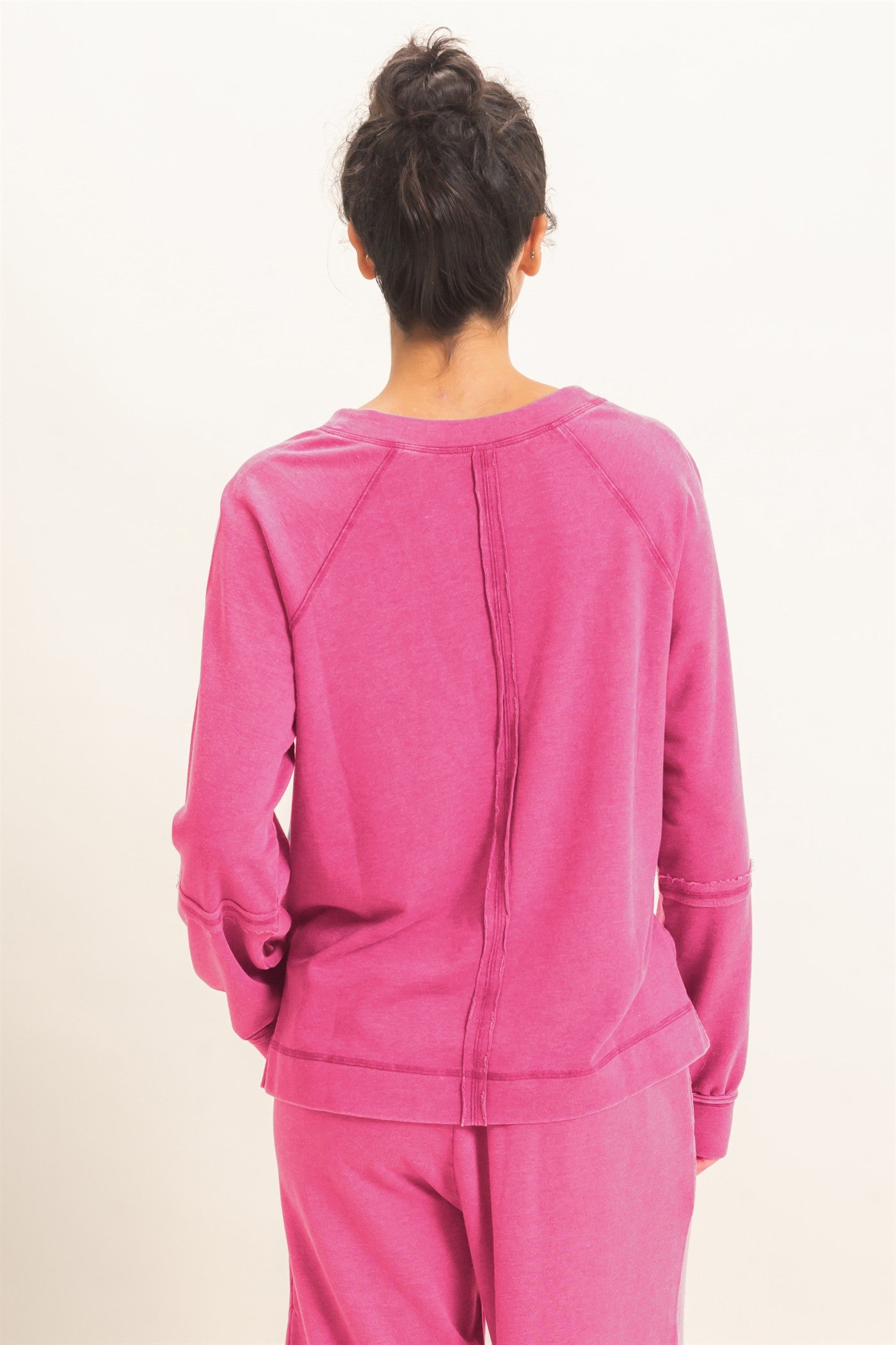 Wholesale Mineral Wash V-Neck Seam Detail Sweatshirt Sweatshirts DZ26F014 FUCHSIA DOUBLE ZERO