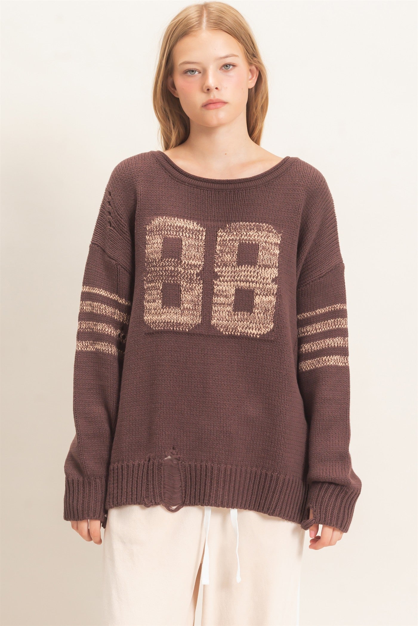 Wholesale Oversized Number Knit Sweater Sweaters HF26E687 DARK BROWN HYFVE