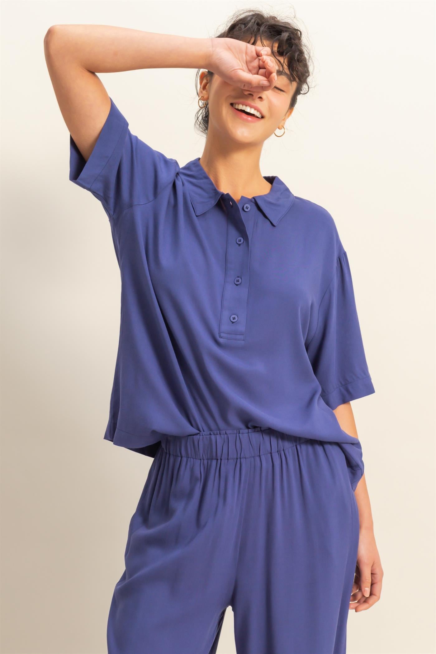Wholesale Woven Half Button-Up Relaxed Top Clothing Tops DZ25C814 DUSTY INDIGO DOUBLE ZERO