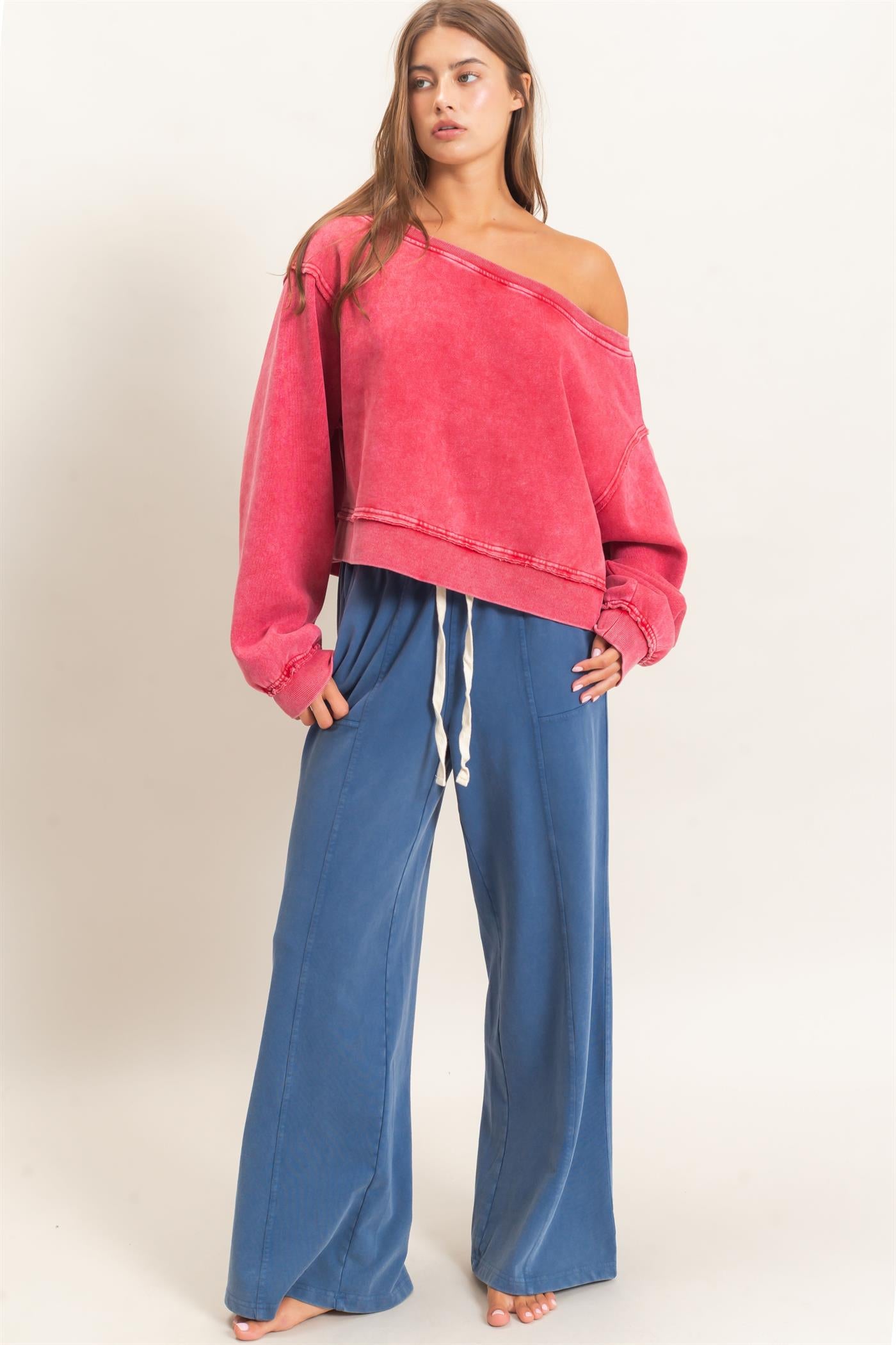 Wholesale Raw Edge Acid Wash Off The Shoulder Sweatshirt Sweatshirts DZ26F013 RED DOUBLE ZERO