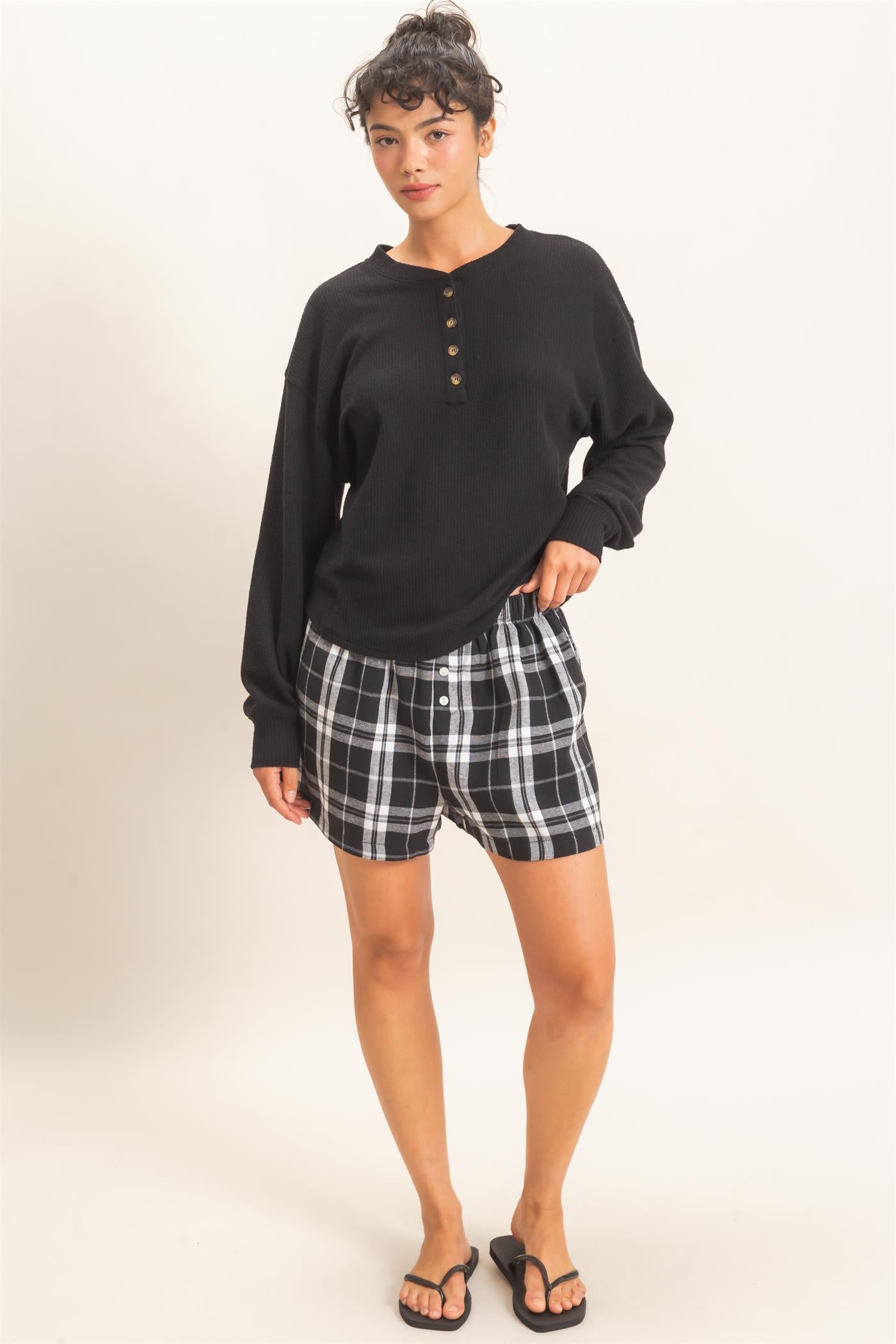 Wholesale Plaid Shorts With Button Front Shorts DZ26F270 BLACK DOUBLE ZERO