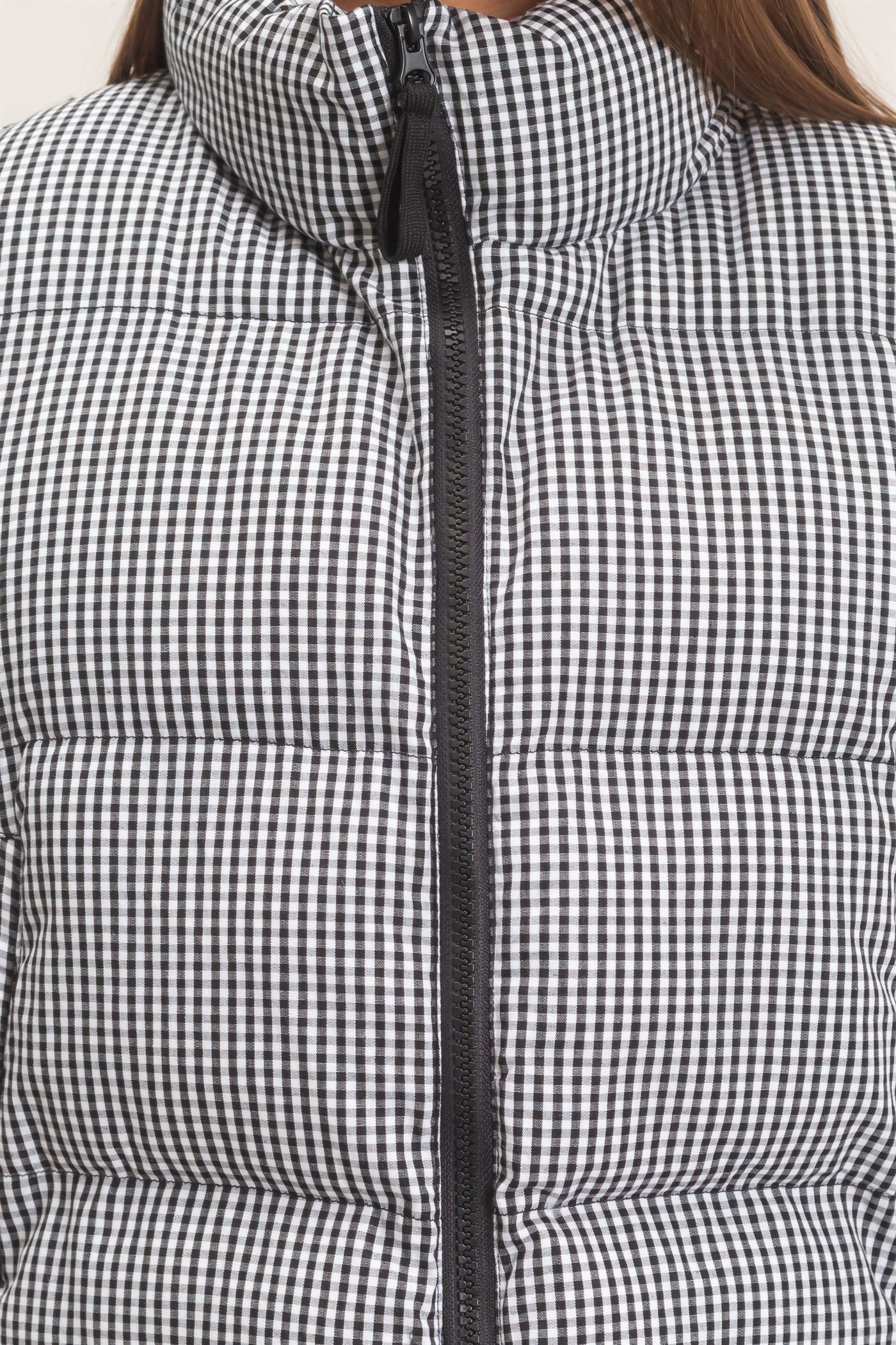 Wholesale Gingham Puffer Vest Vests DZ26F309 BLACK DOUBLE ZERO