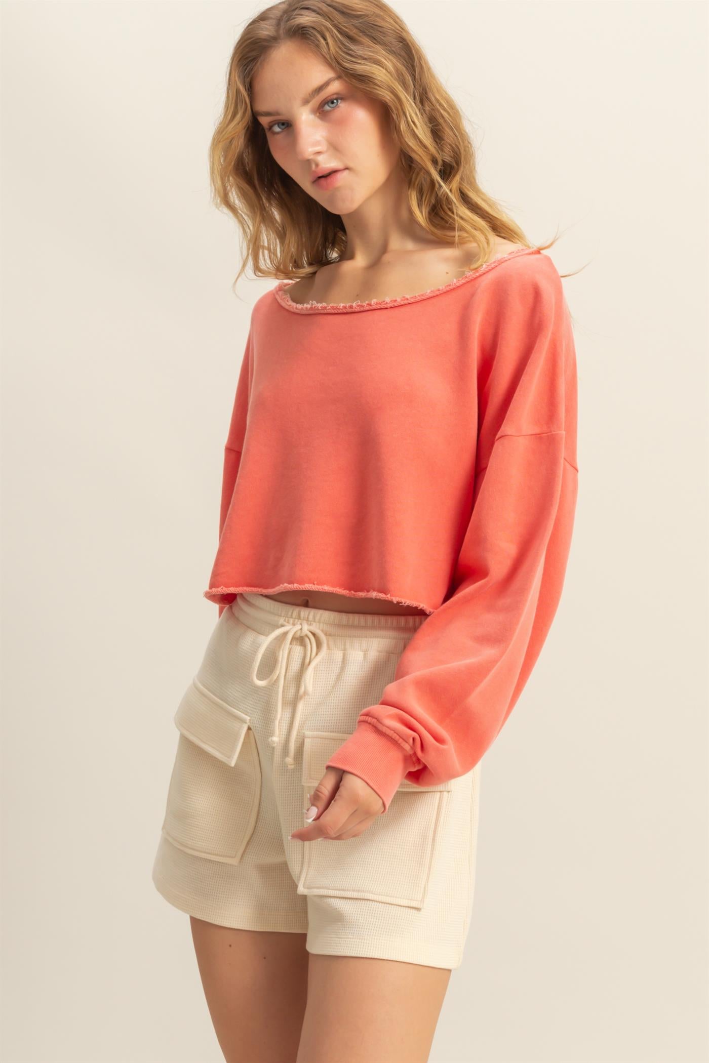 Wholesale Frayed Detail Long Sleeve Crop Top Sweatshirts DZ25A776 CORAL DOUBLE ZERO
