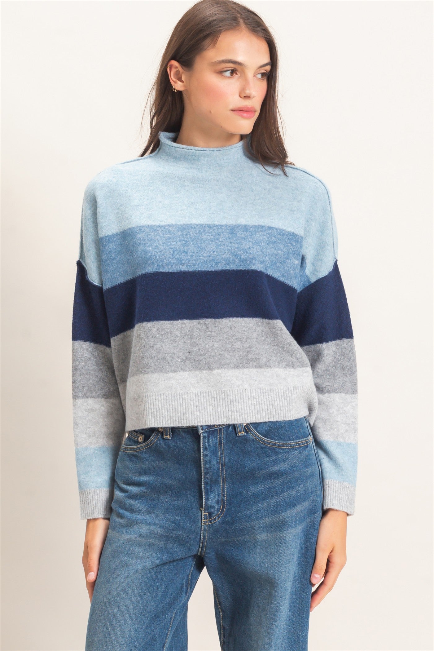 Wholesale Color Block Turtleneck Sweater Sweaters HF26E362 BLUE COMBO HYFVE