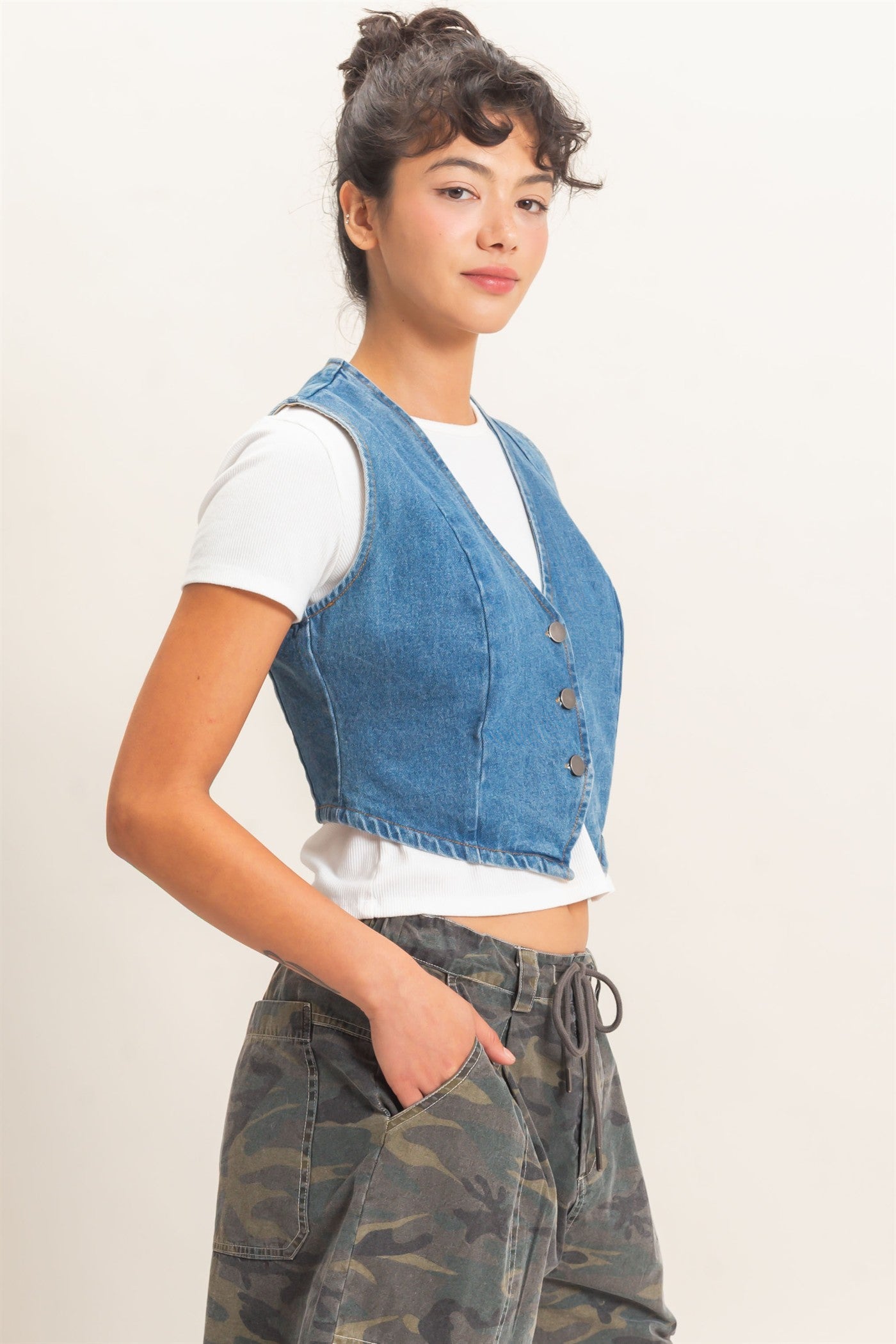 Wholesale Buttoned Denim Vest Vests DZ26E266 MEDIUM BLUE DOUBLE ZERO