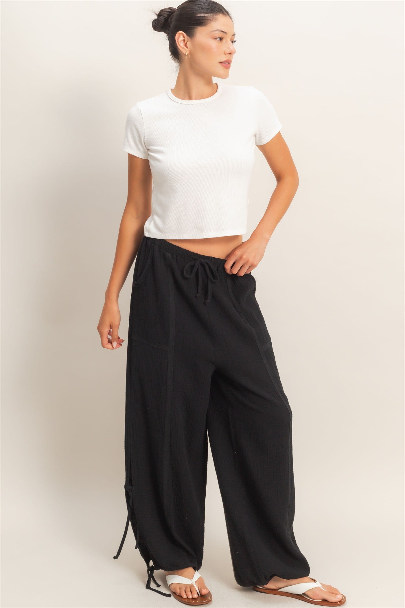 Wholesale Gauze Drawstring Jogger Pants Joggers HF26A822 BLACK HYFVE