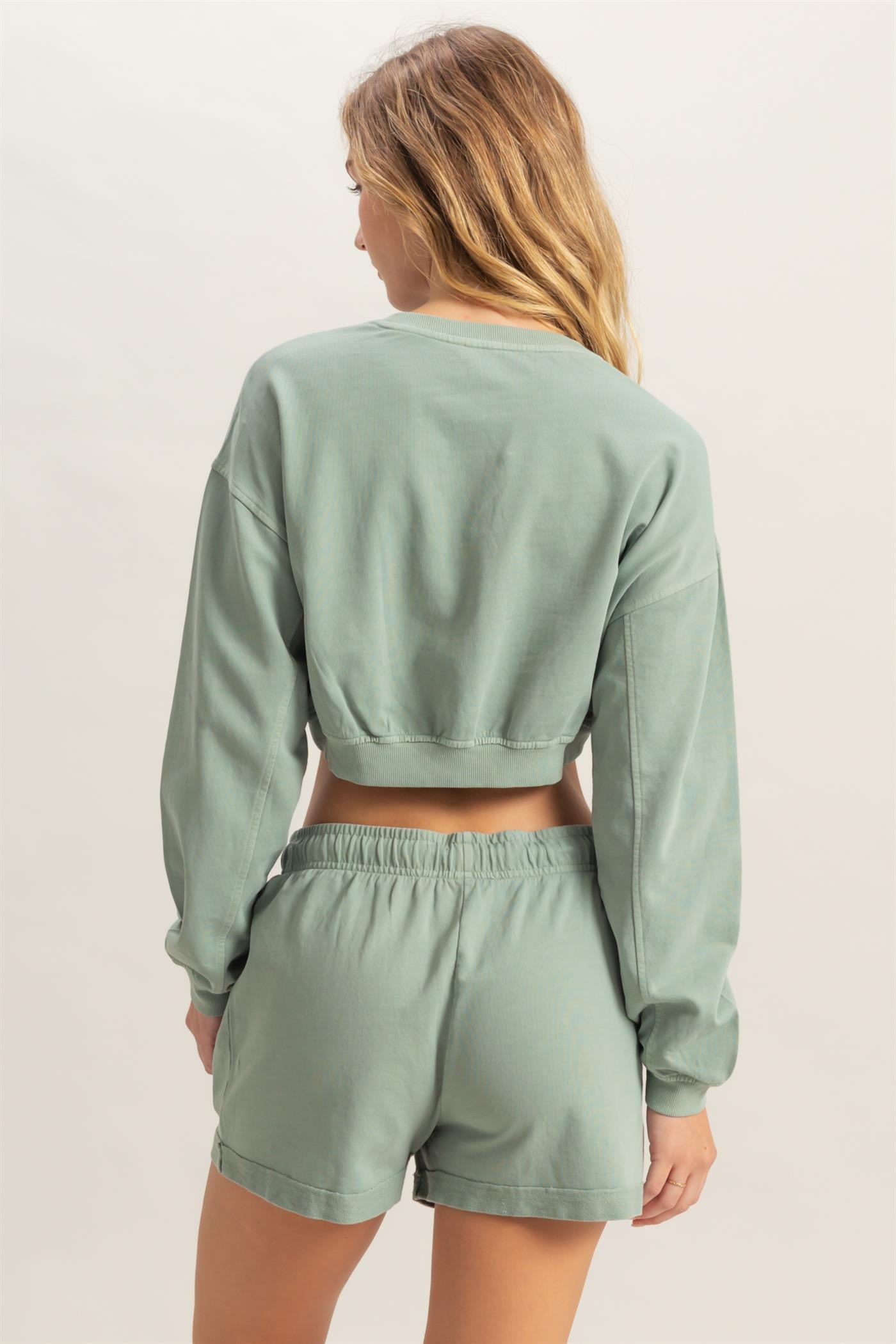 Wholesale Crew Neck Long Sleeve Crop Sweatshirt Sweatshirts DZ25A923 SAGE GREEN DOUBLE ZERO