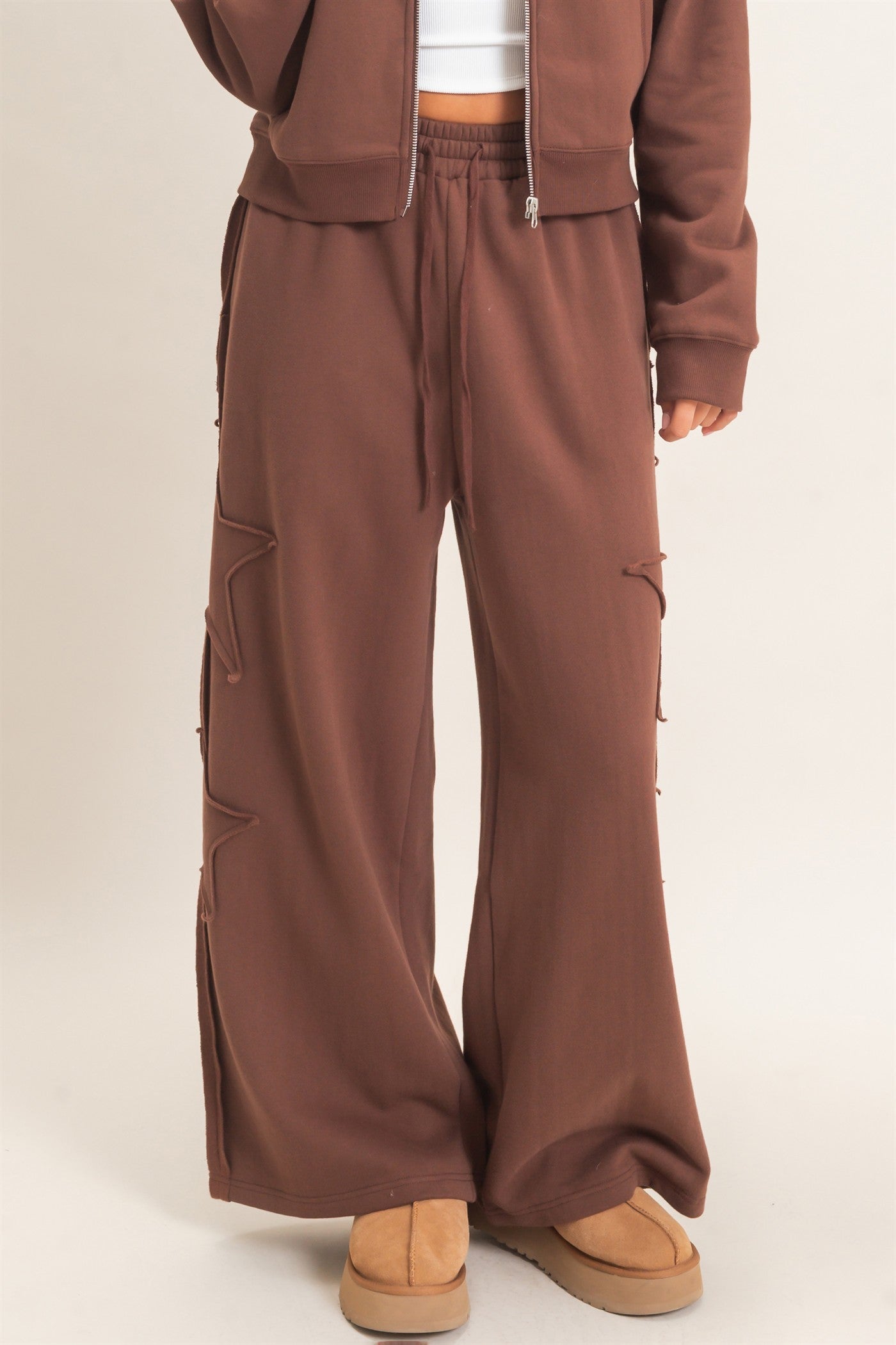 Wholesale French Terry Star Patch Sweatpants Pants DZ27A197 DARK BROWN DOUBLE ZERO