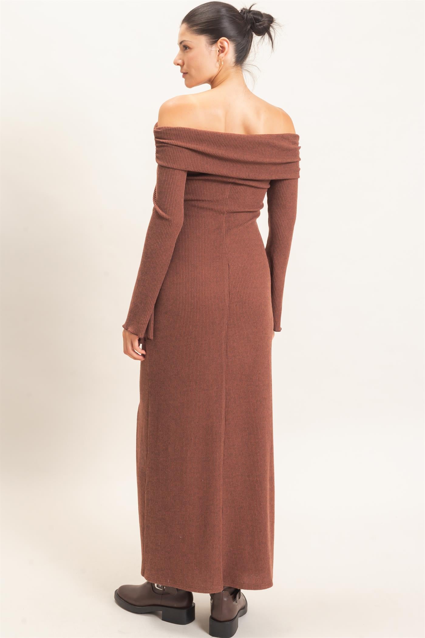 Wholesale Off-Shoulder Maxi Dress Dresses HF26F033 BROWN HYFVE