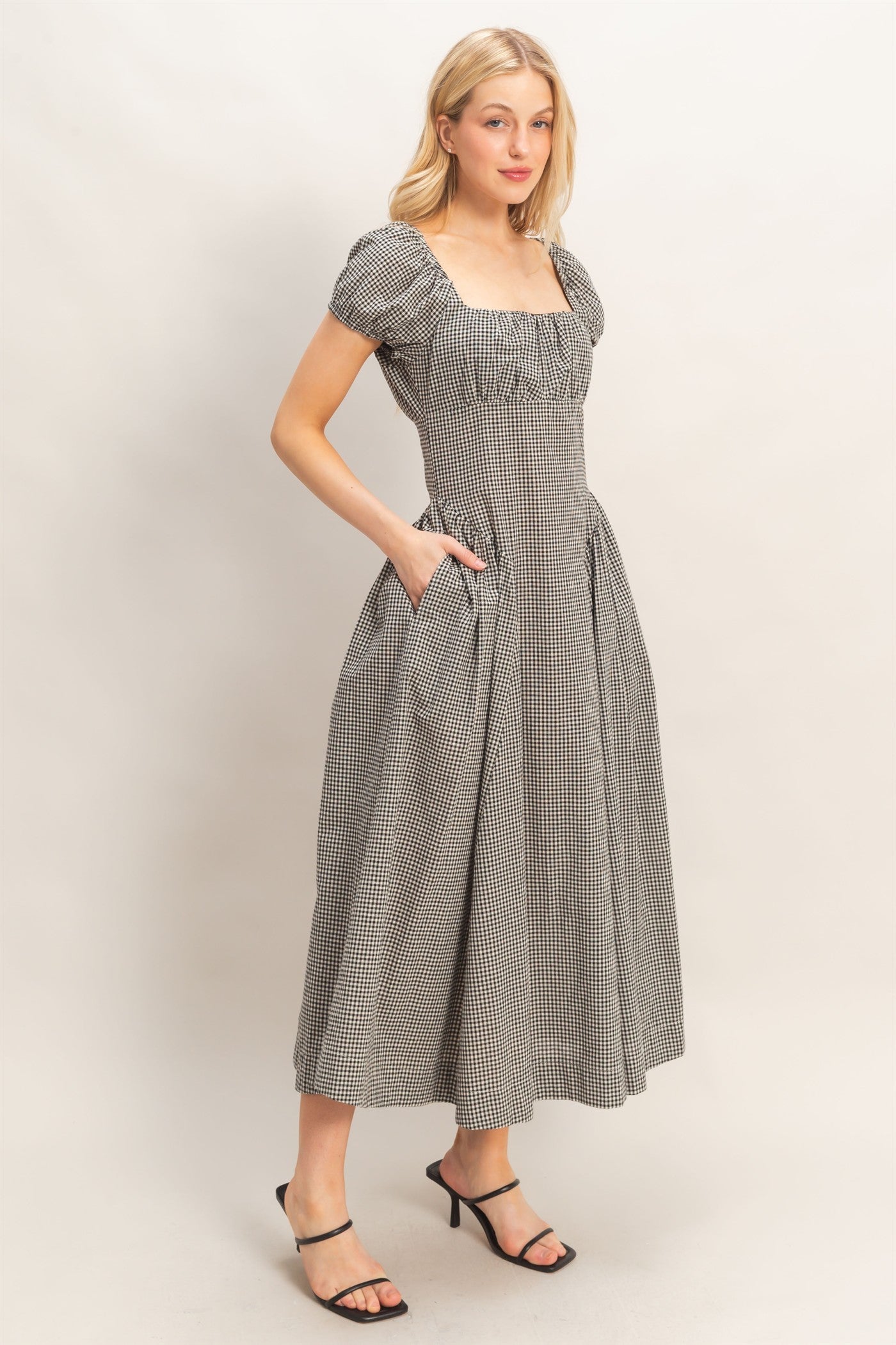 Wholesale Gingham Puff Sleeve Dress Dresses HF26A321 BLACK HYFVE