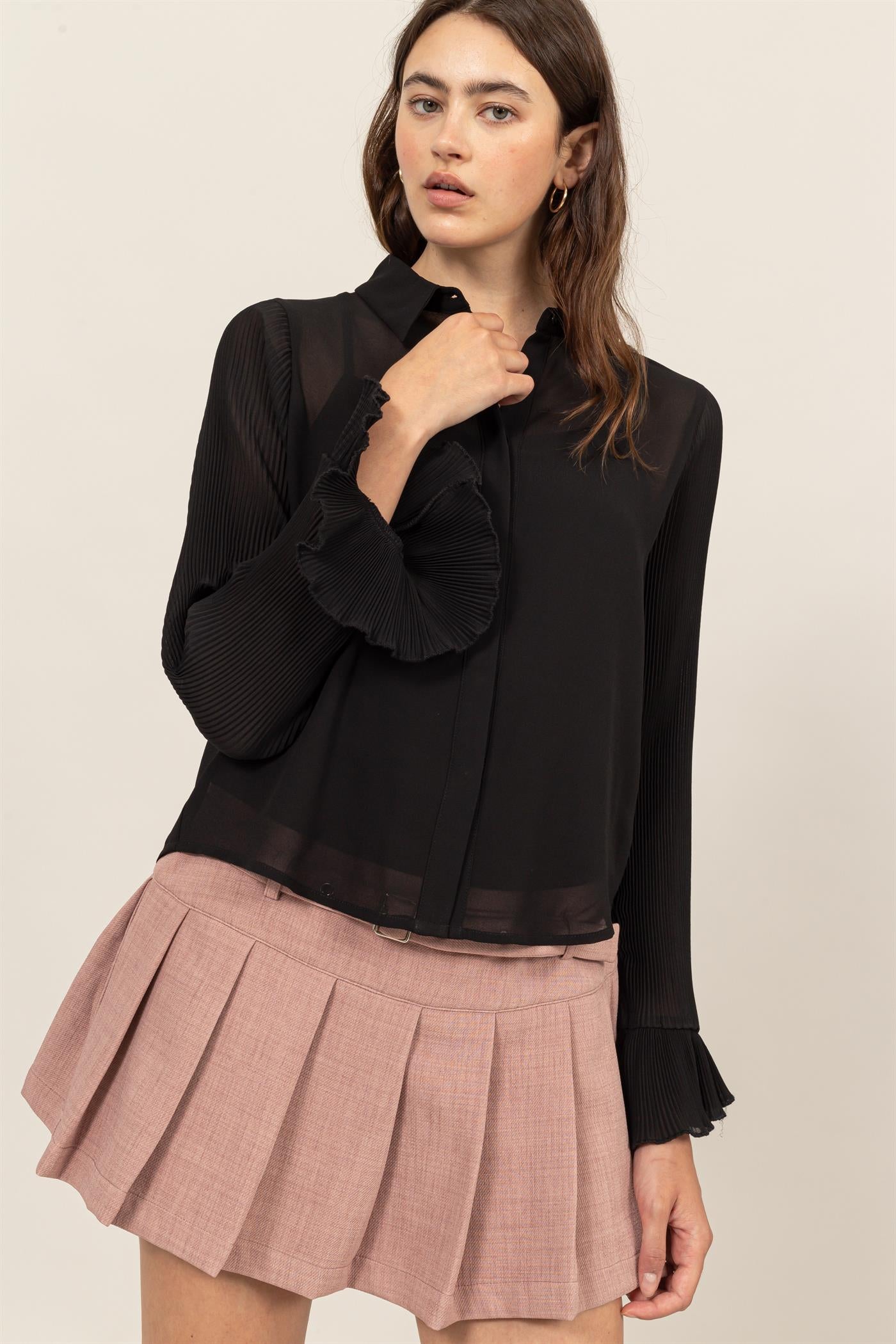 Wholesale Bell Sleeve Blouse With Inside Lining Clothing Tops HF25A769 BLACK HYFVE