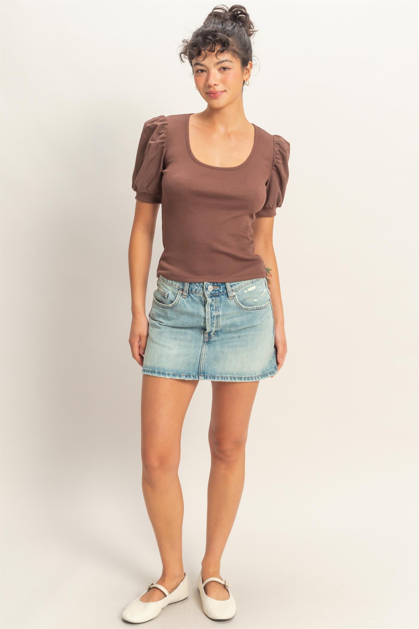 Wholesale Ribbed Puff Sleeve Scoop Neck Top Clothing Tops DZ26C071 CHOCOLATE DOUBLE ZERO