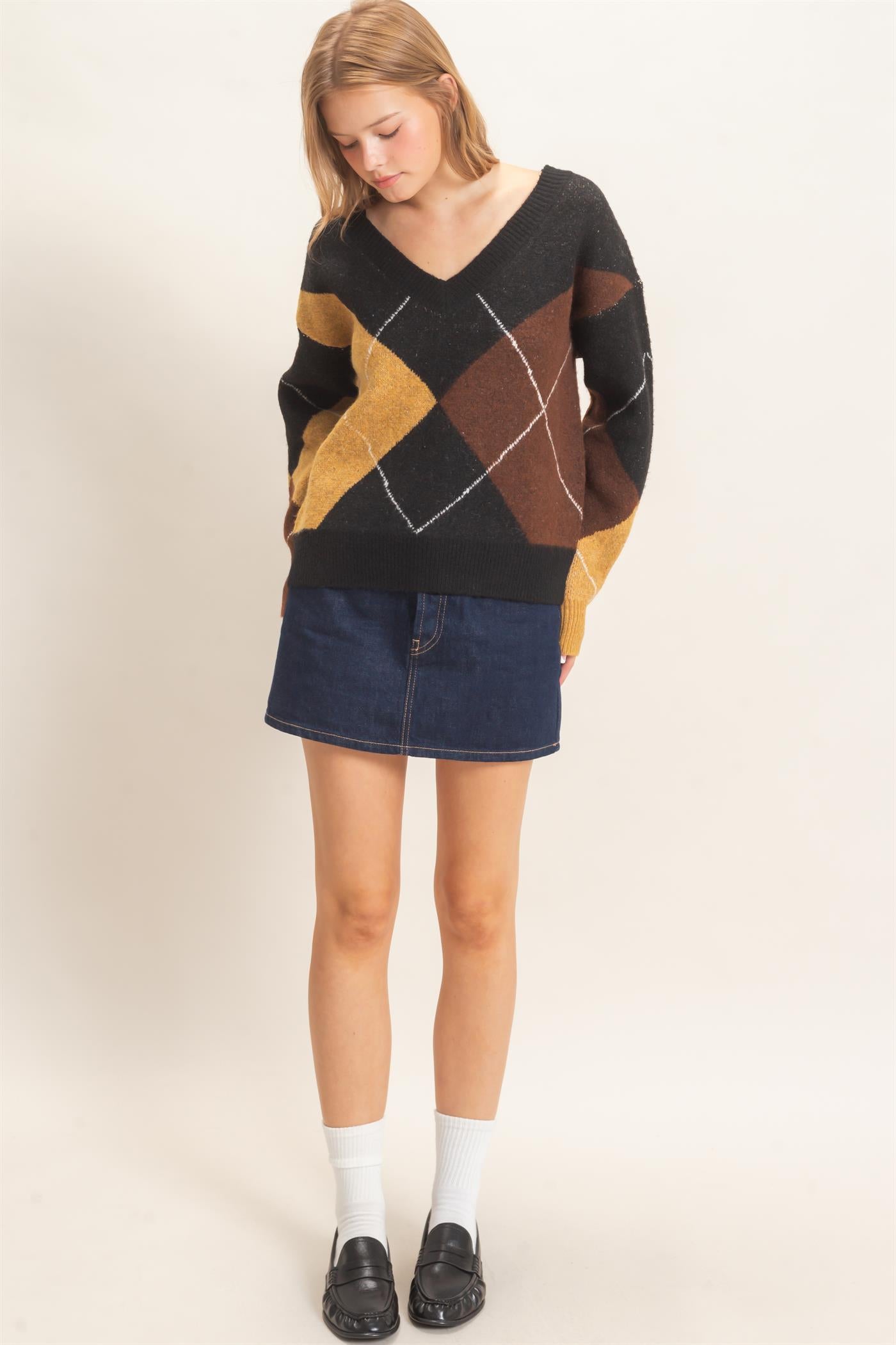 Wholesale Argyle Pattern V-Neck Sweater Sweaters HF26E475 BLACK HYFVE