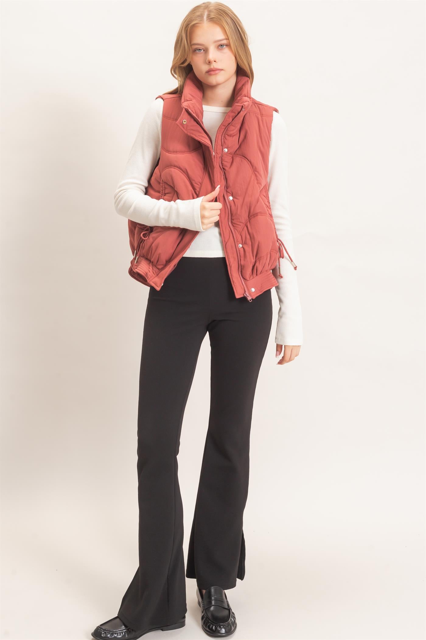Wholesale Quilted Funnel Neck Puffer Vest Vests HF26F168 BRICK HYFVE