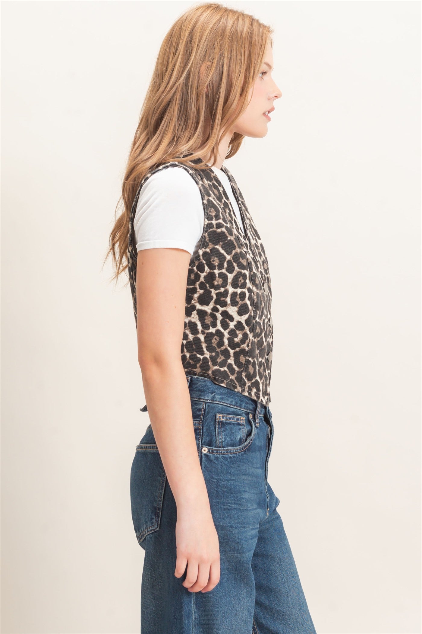 Wholesale Leopard Print Button Vest Clothing Tops HF26F160 CREAM HYFVE