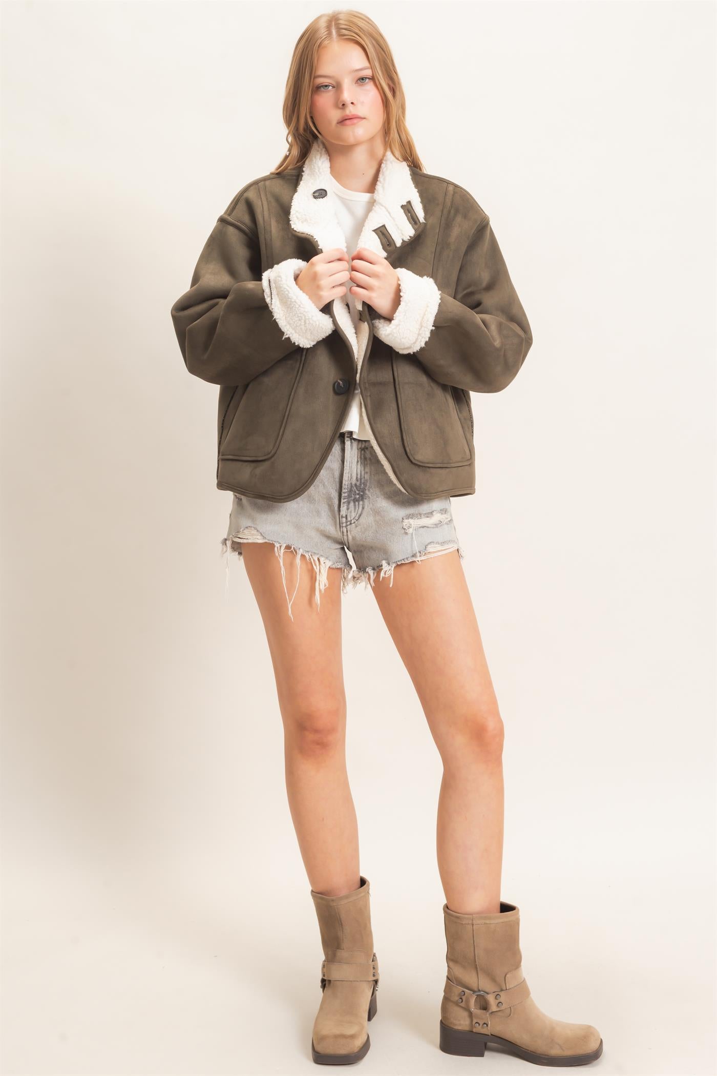 Wholesale Reversible Faux Suede & Sherpa Jacket Coats & Jackets HF26E718 OLIVE HYFVE